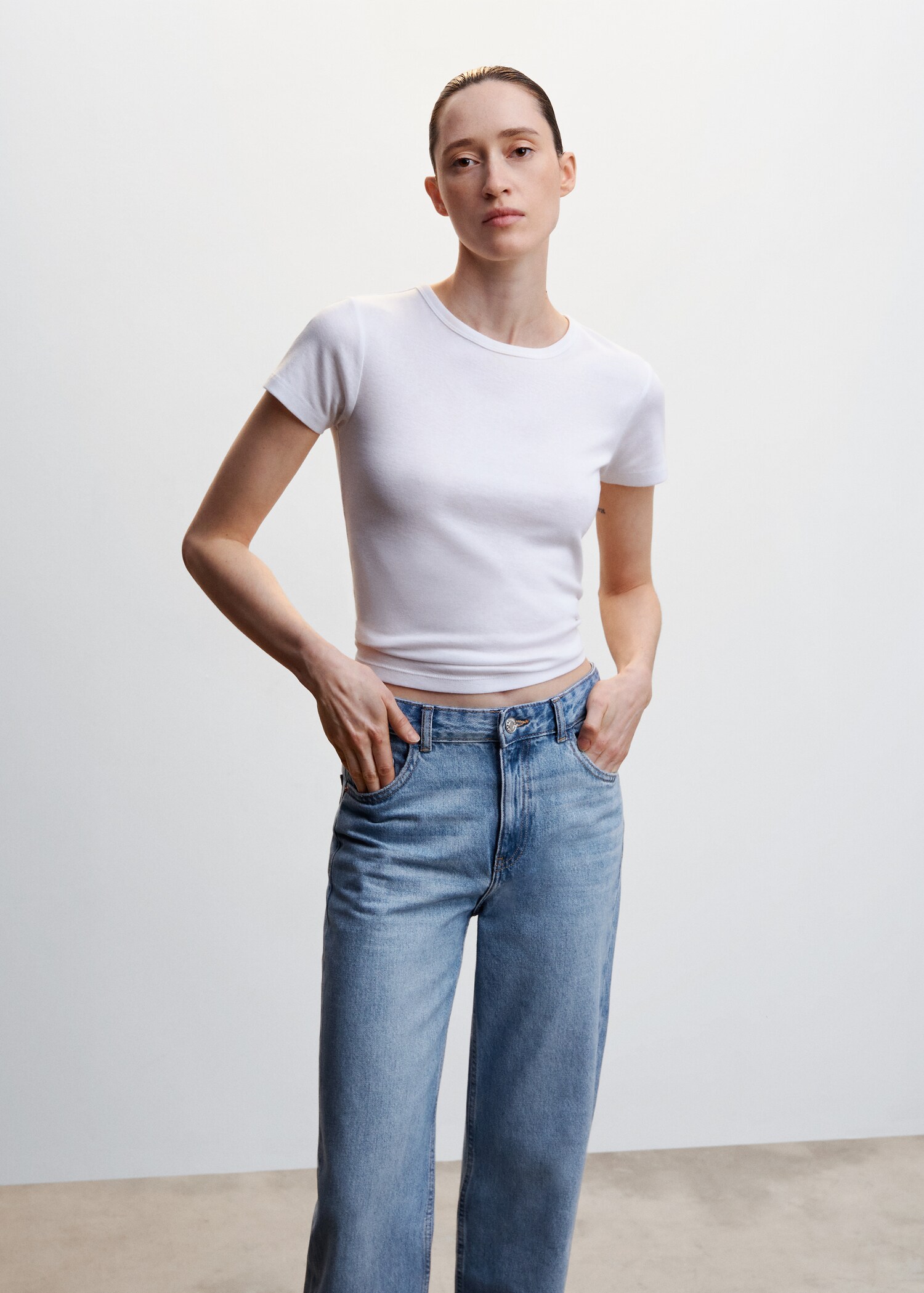 Wideleg mid-rise jeans - Details of the article 1