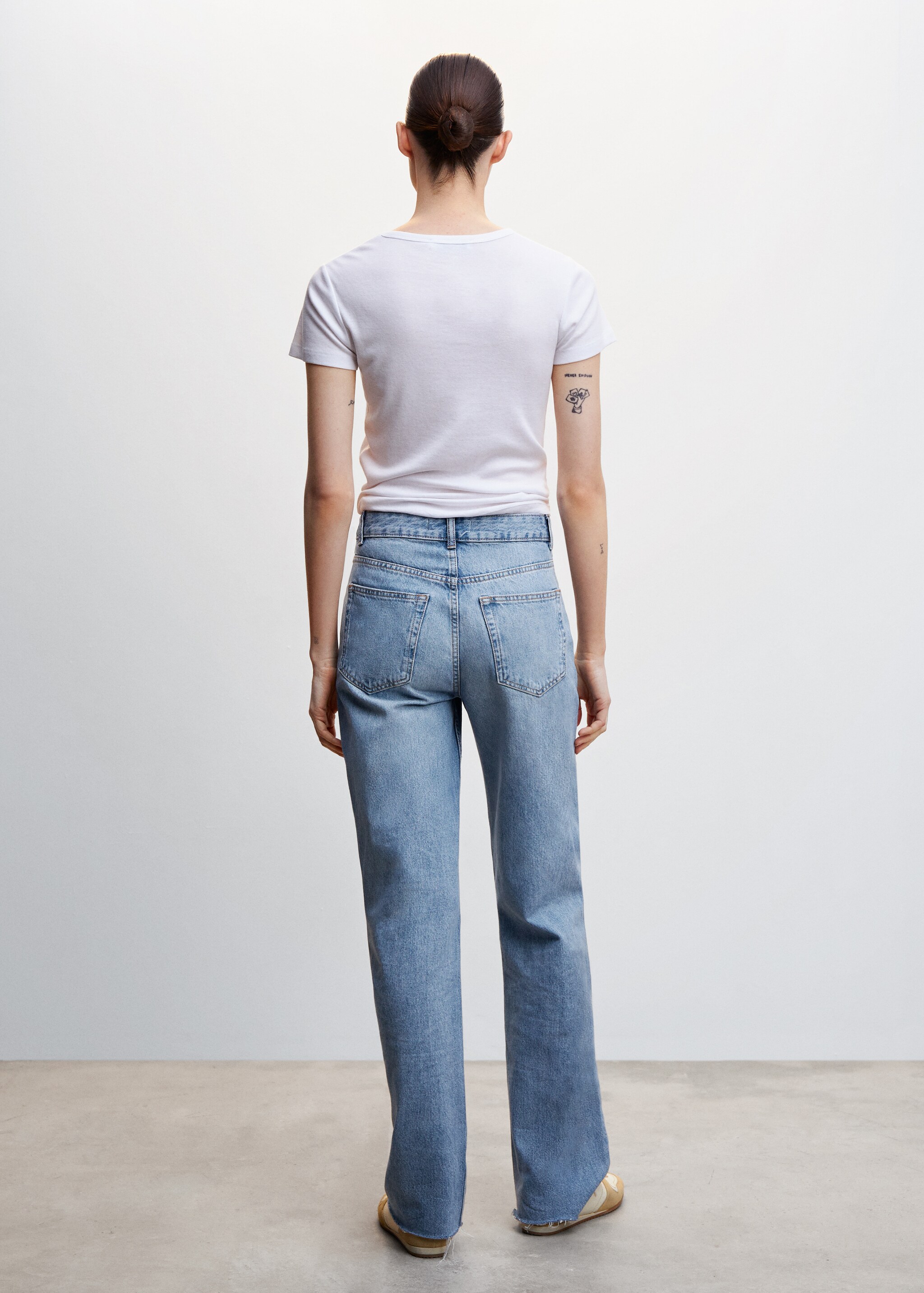 Wideleg mid-rise jeans - Reverse of the article