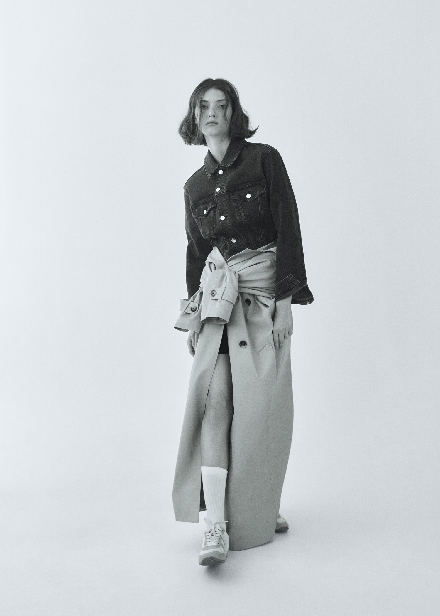 Blouson jean bords effilochés - Détail de l'article 6