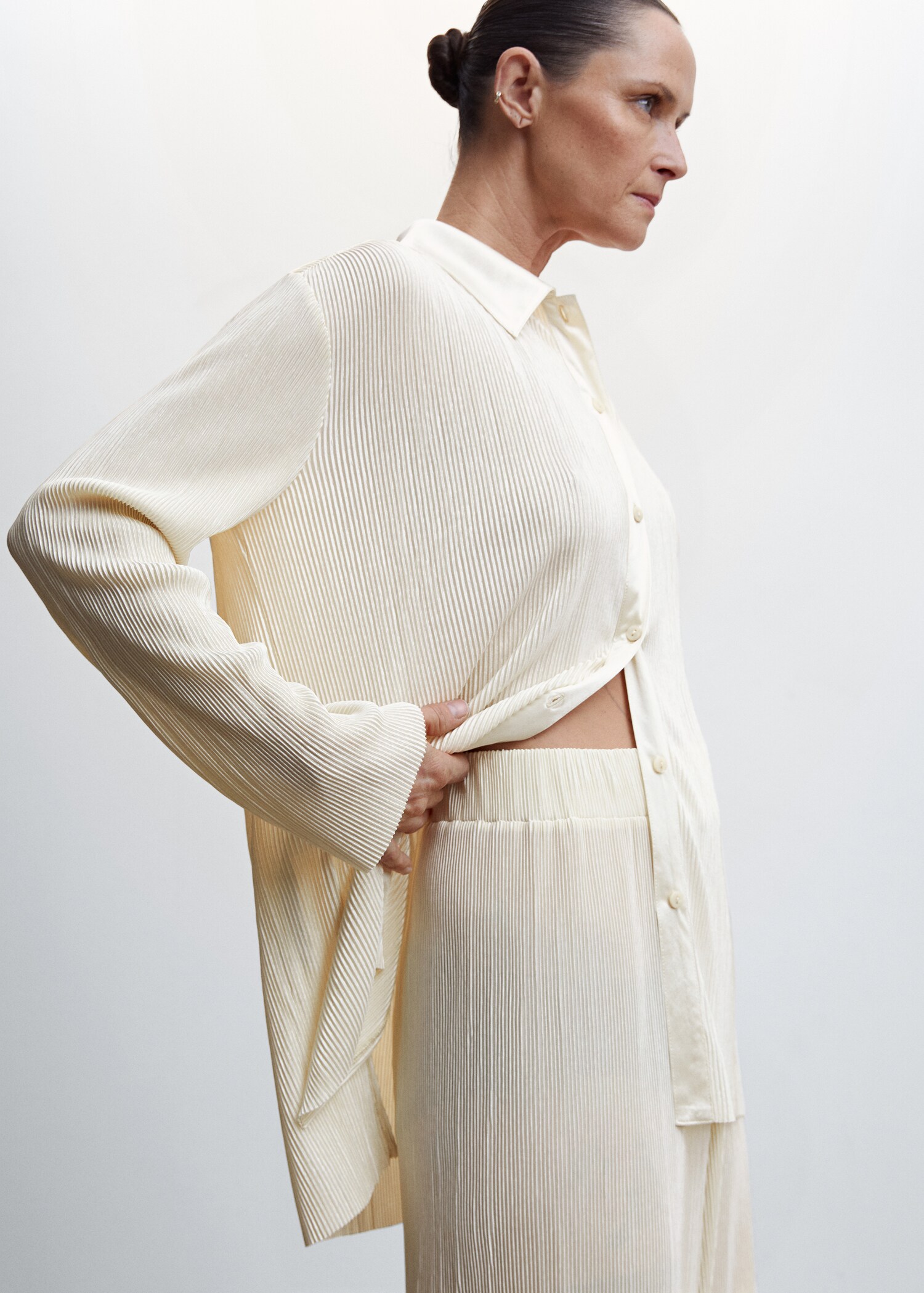 Pleated palazzo pants - Details of the article 6