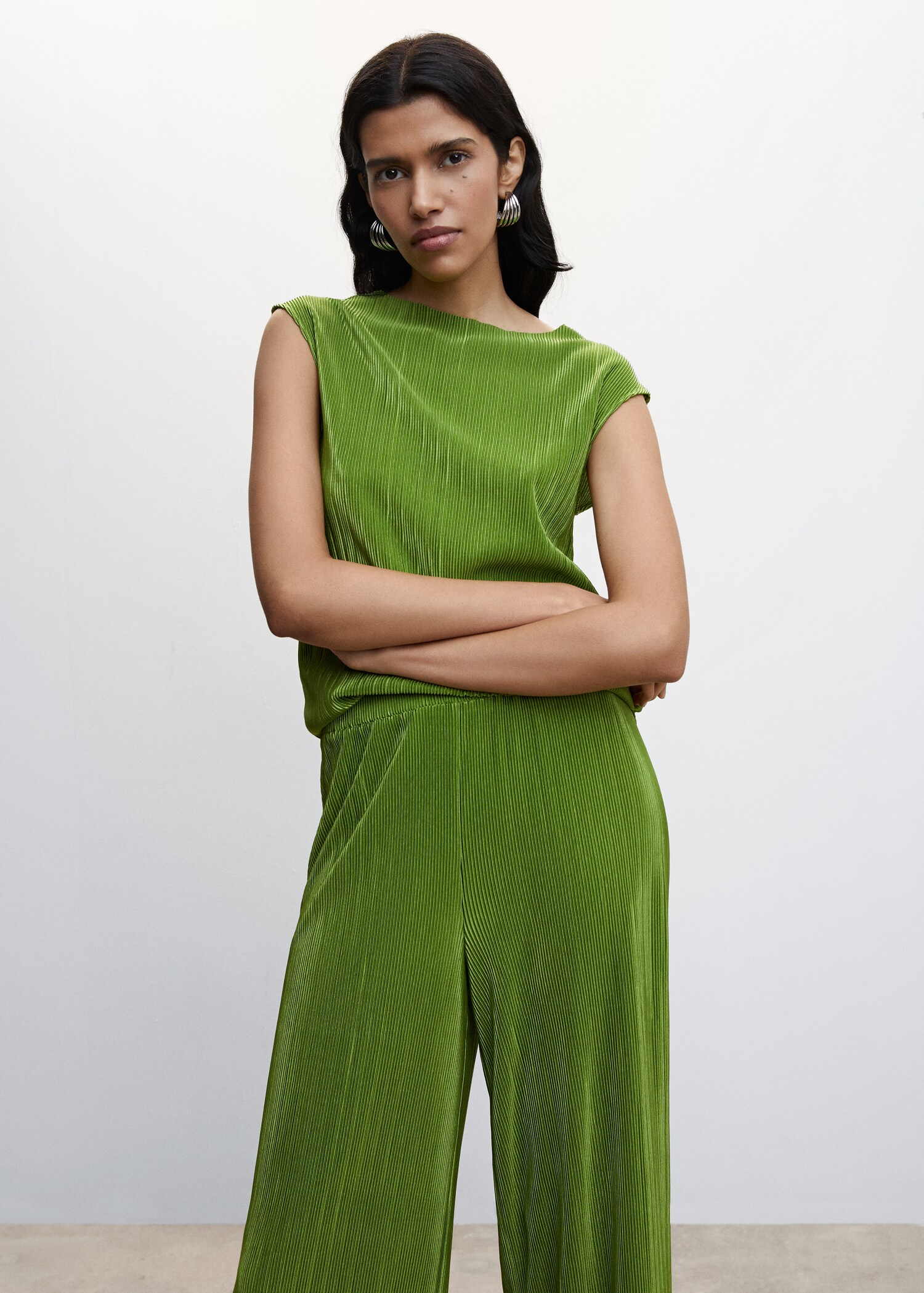 Pleated palazzo trousers - Details of the article 1