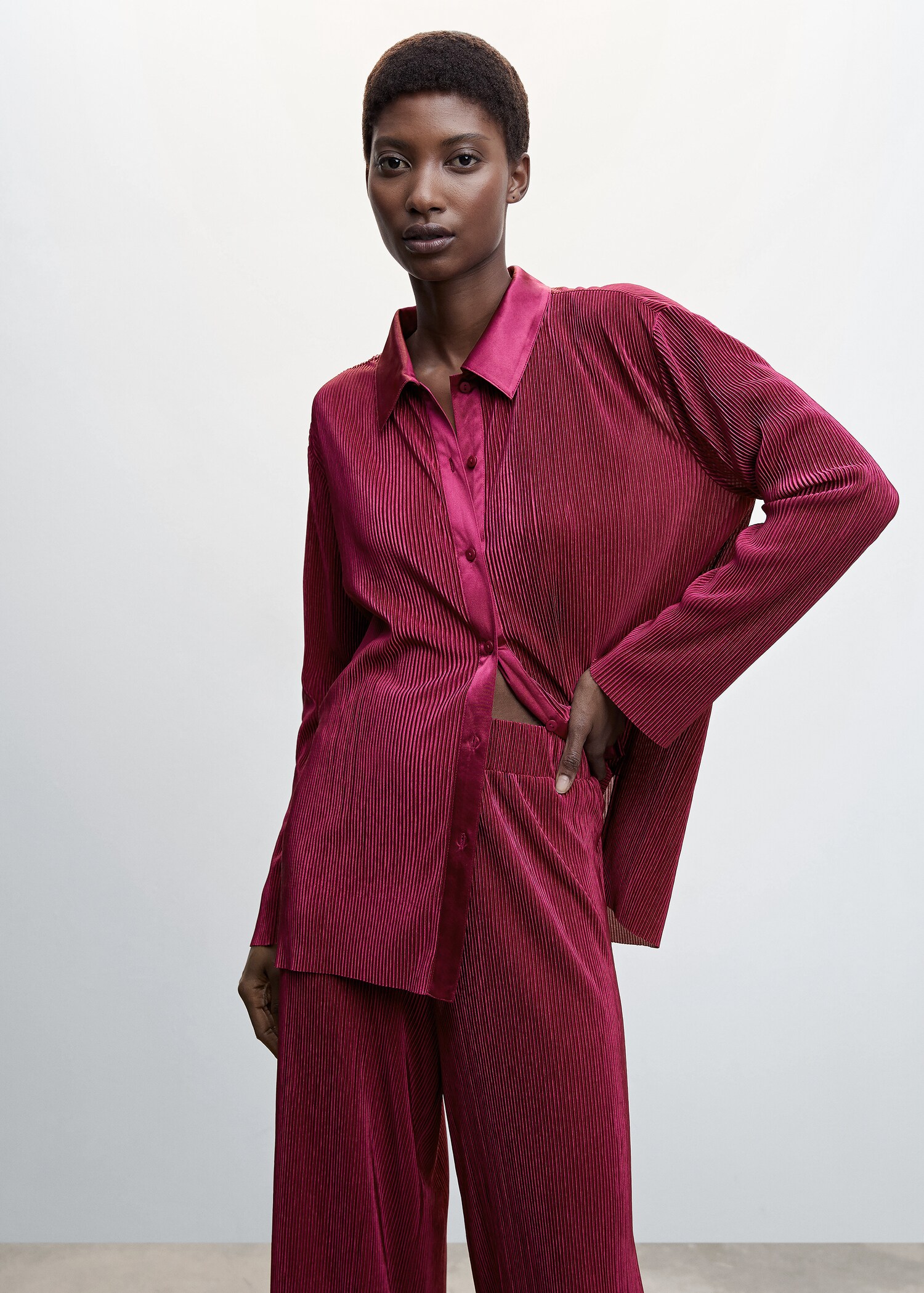 Pleated palazzo trousers - Details of the article 1