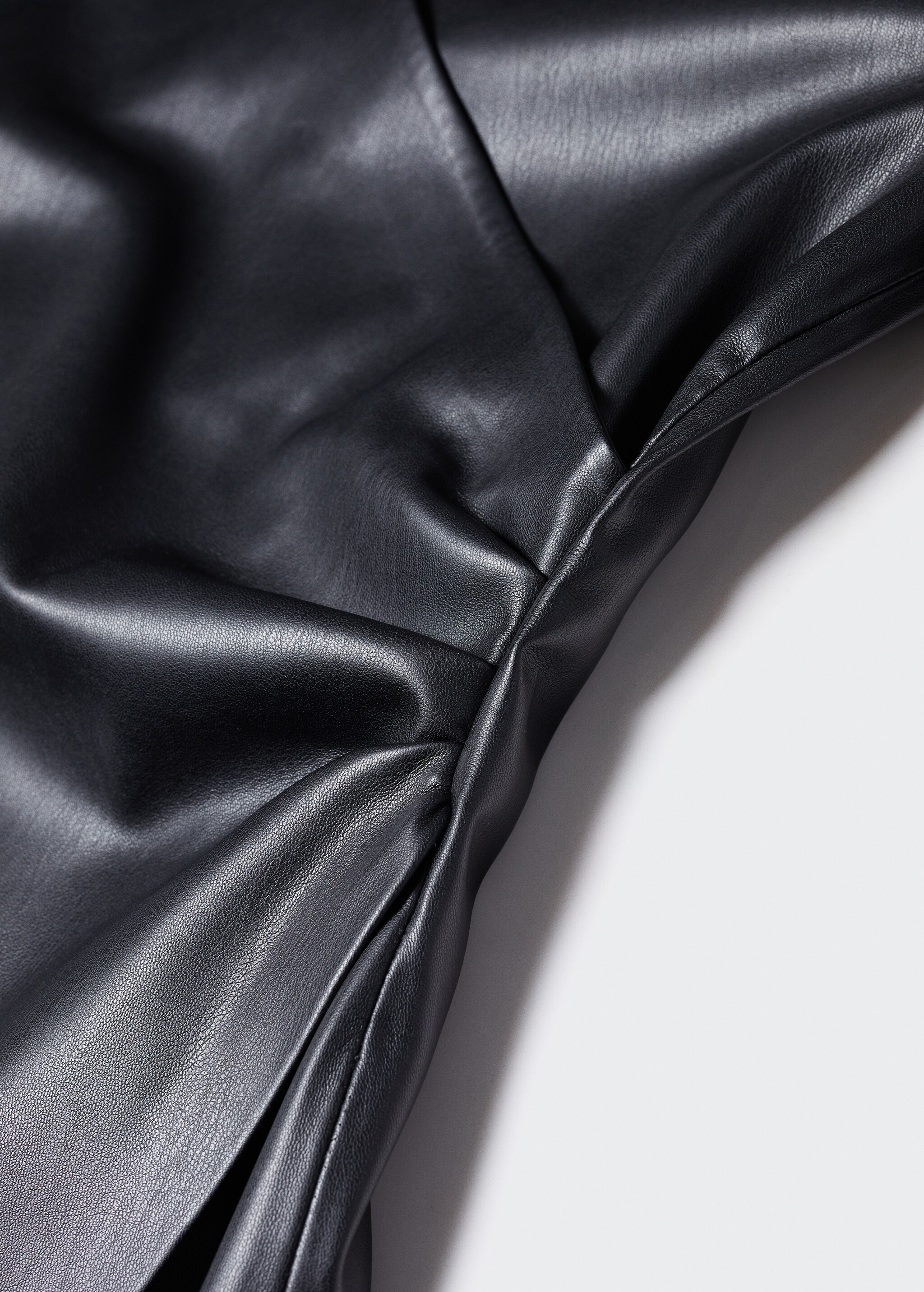 Leather-effect wrap dress - Details of the article 8