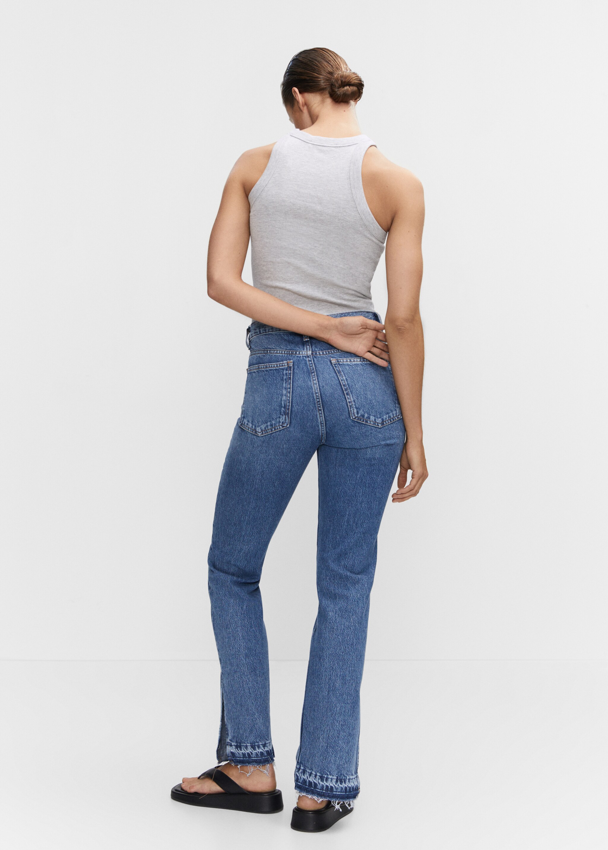 Jeans rectos tiro alto aberturas - Reverso del artículo