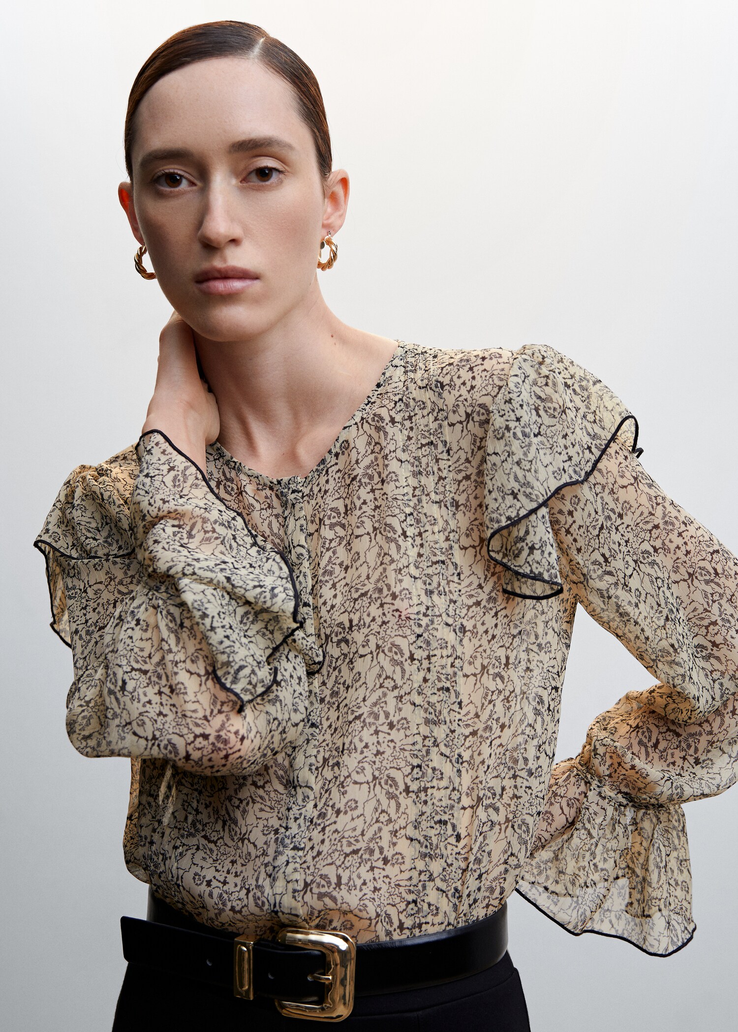 Bluse mit Blumenmuster - Detail des Artikels 1