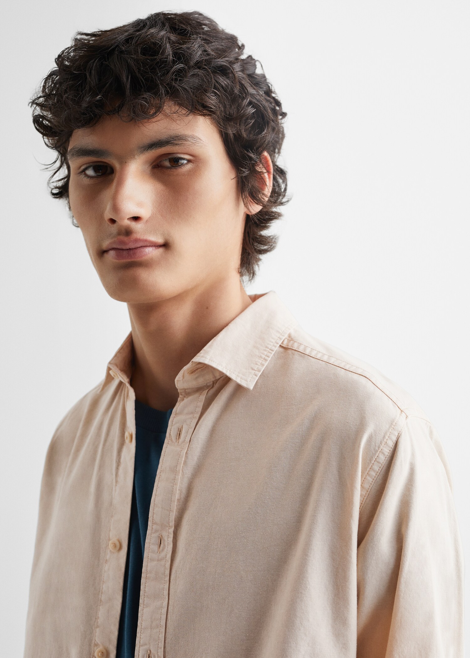 Essential cotton-blend shirt - Details of the article 1