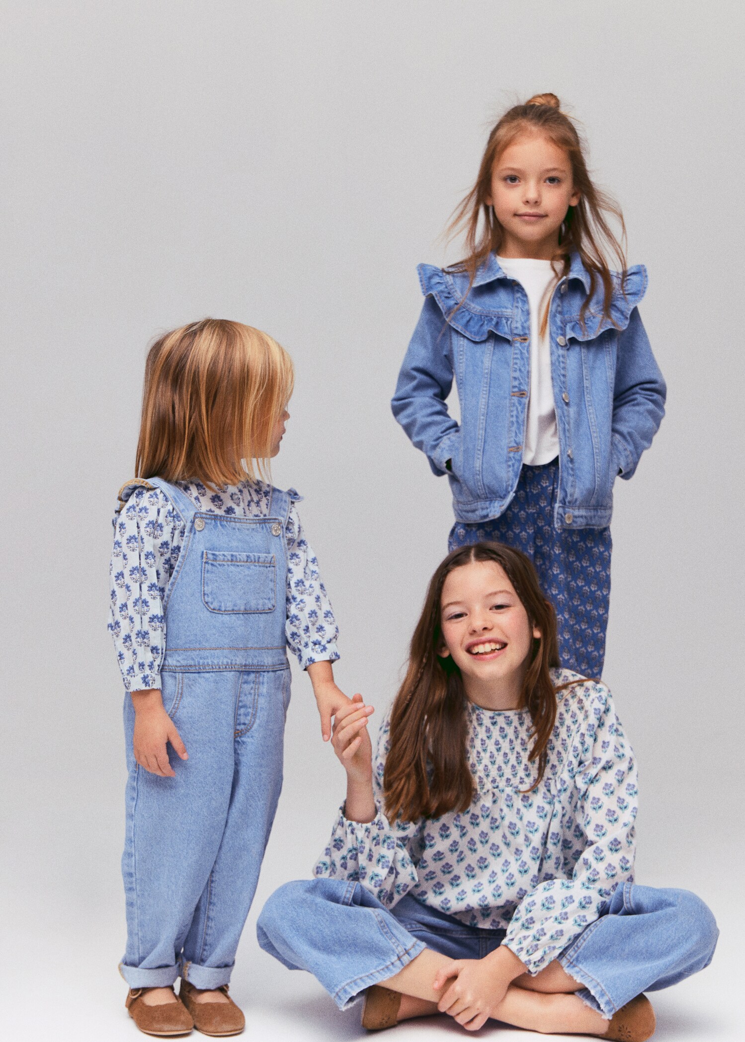 Jeans-Latzhose mit Rüschen - Detail des Artikels 5