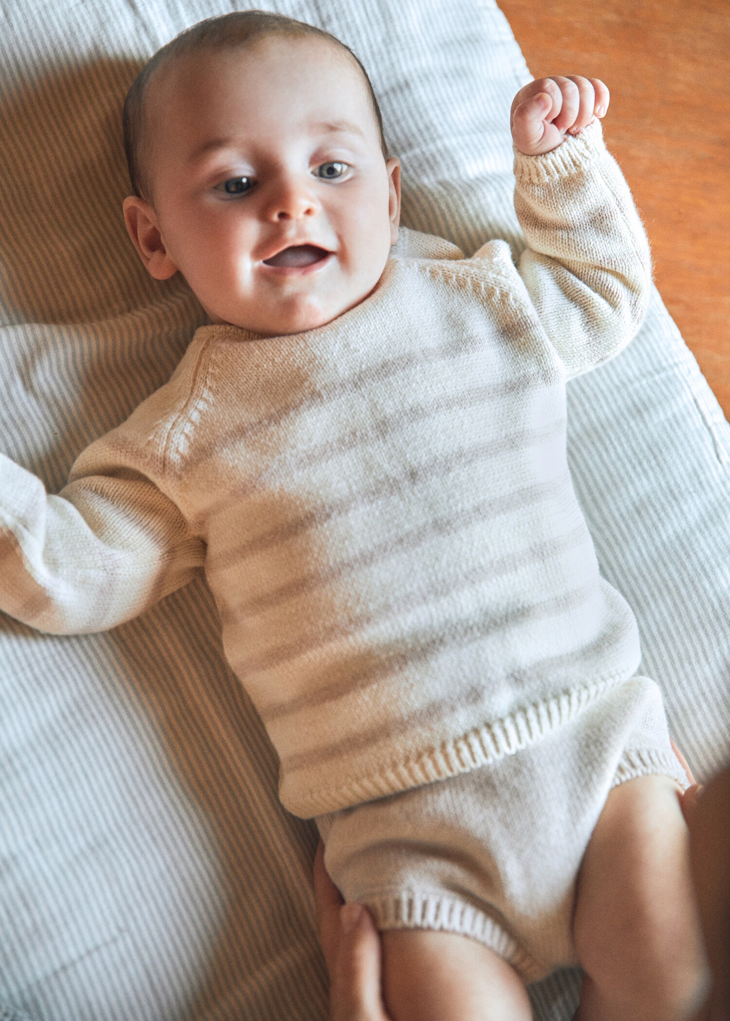 Gestreifter Pullover - Detail des Artikels 5
