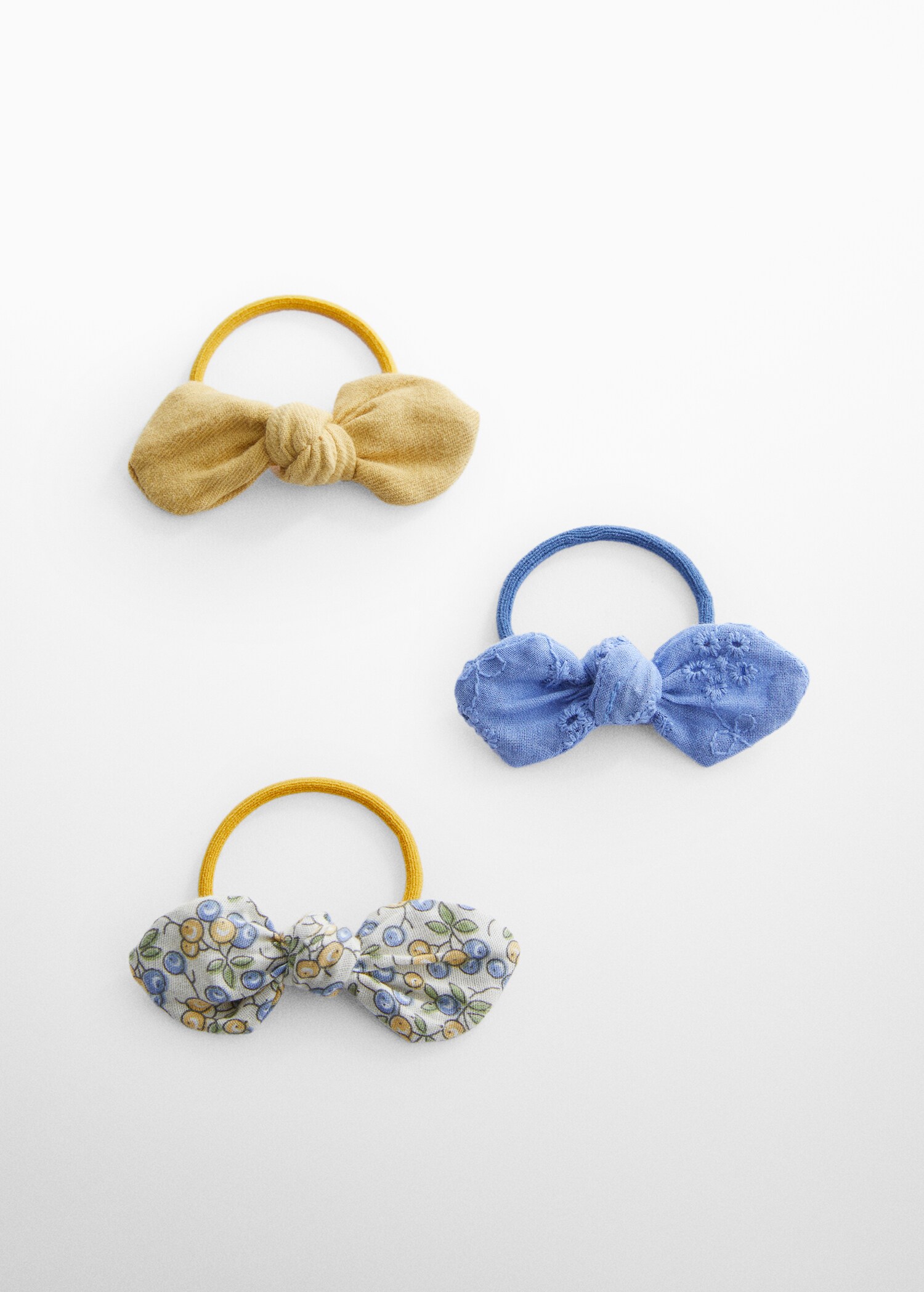 Set de 3 elastice pentru păr - Articol fără model