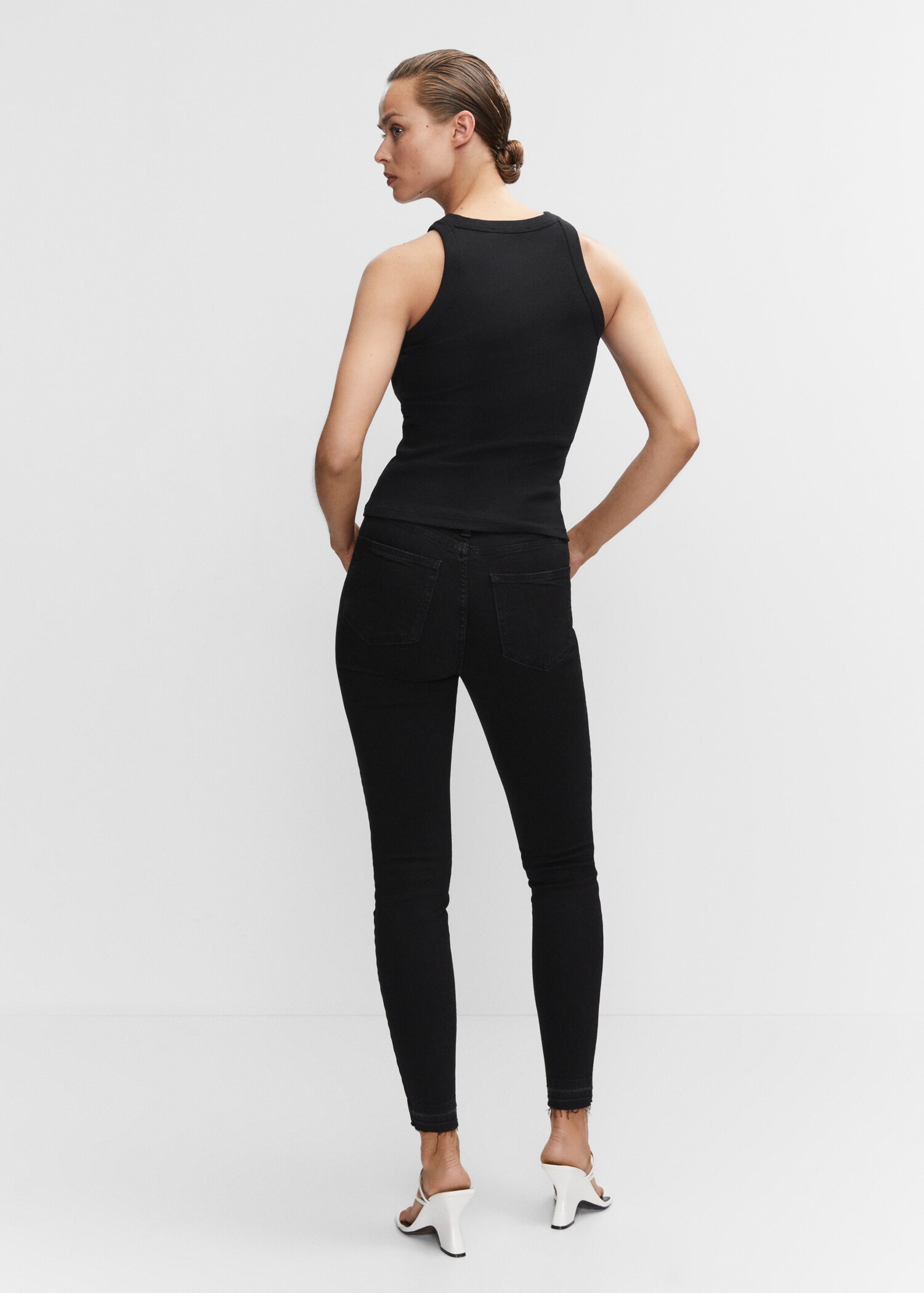 High-rise skinny jeans - Reverse of the article