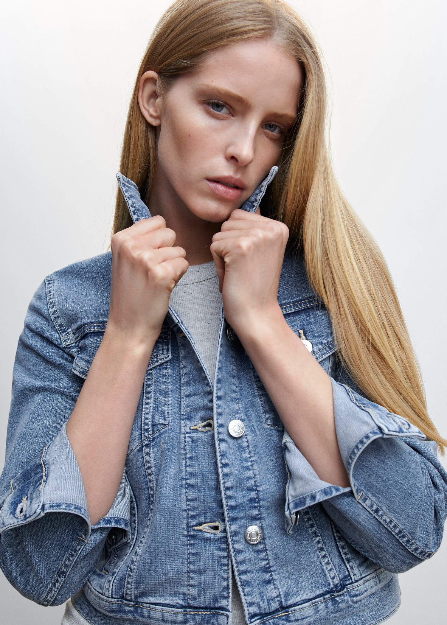 Pocketed denim jacket - Details of the article 1