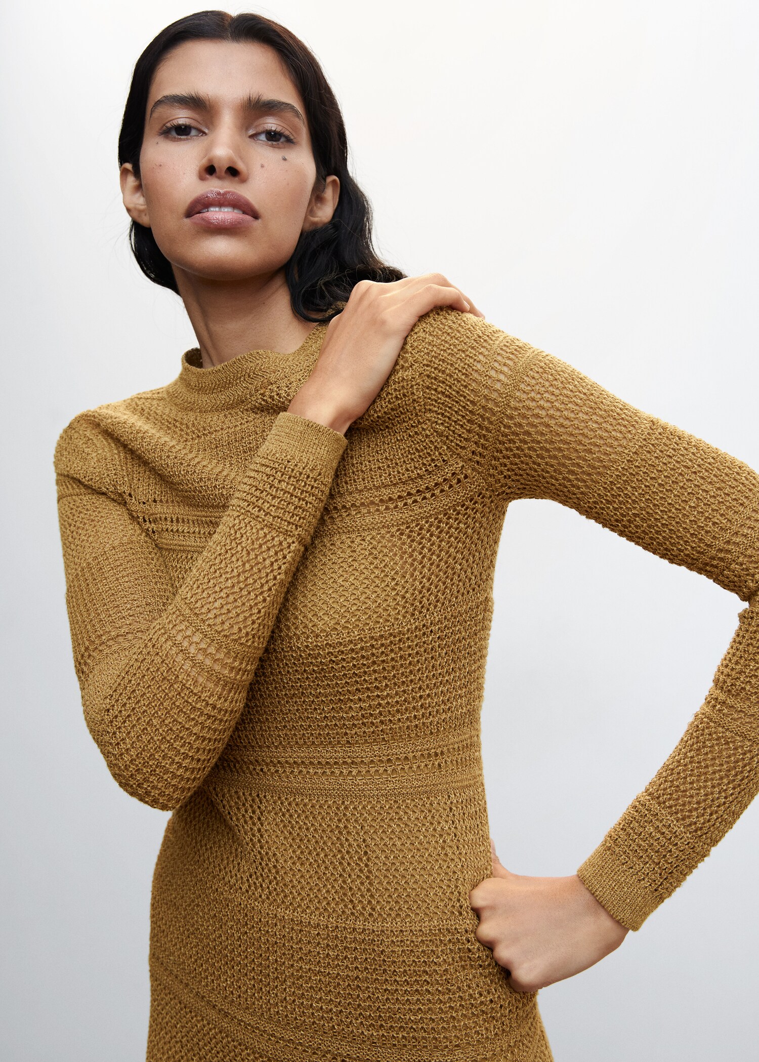Knitted dress with open back - Details of the article 1