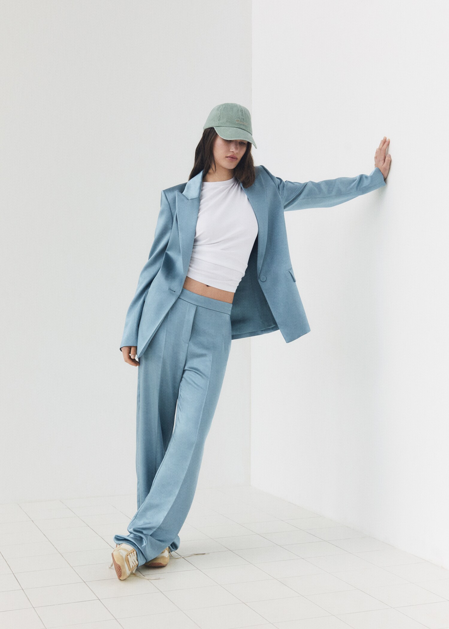 Satin pants with elastic waist - Details of the article 7