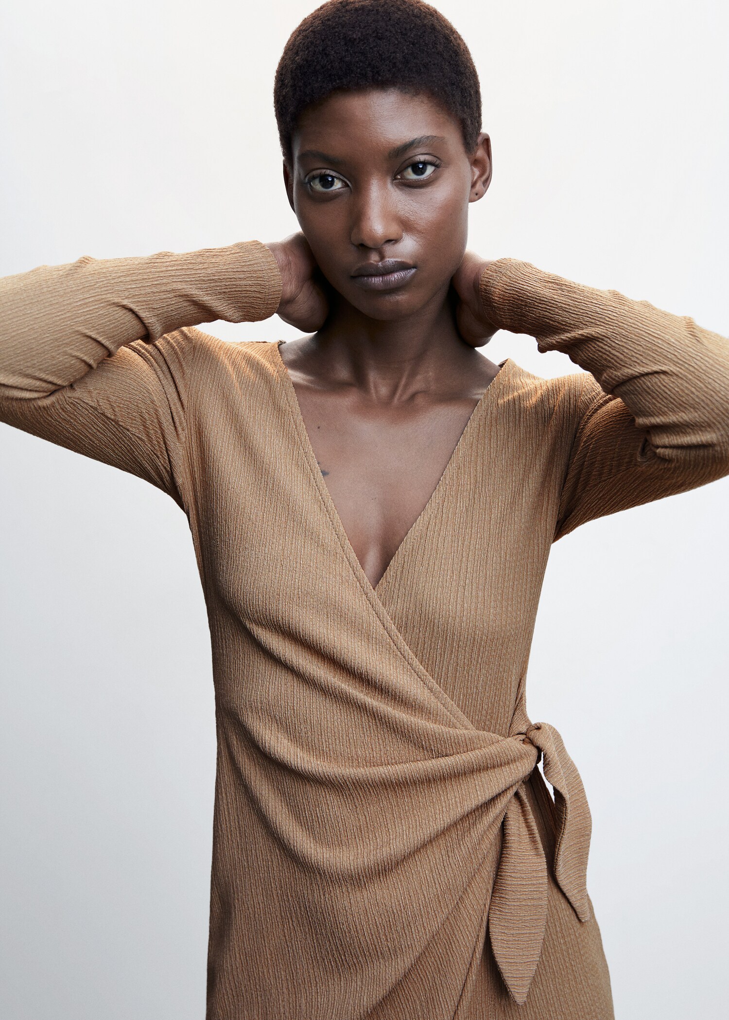 Bow wrap dress - Details of the article 1