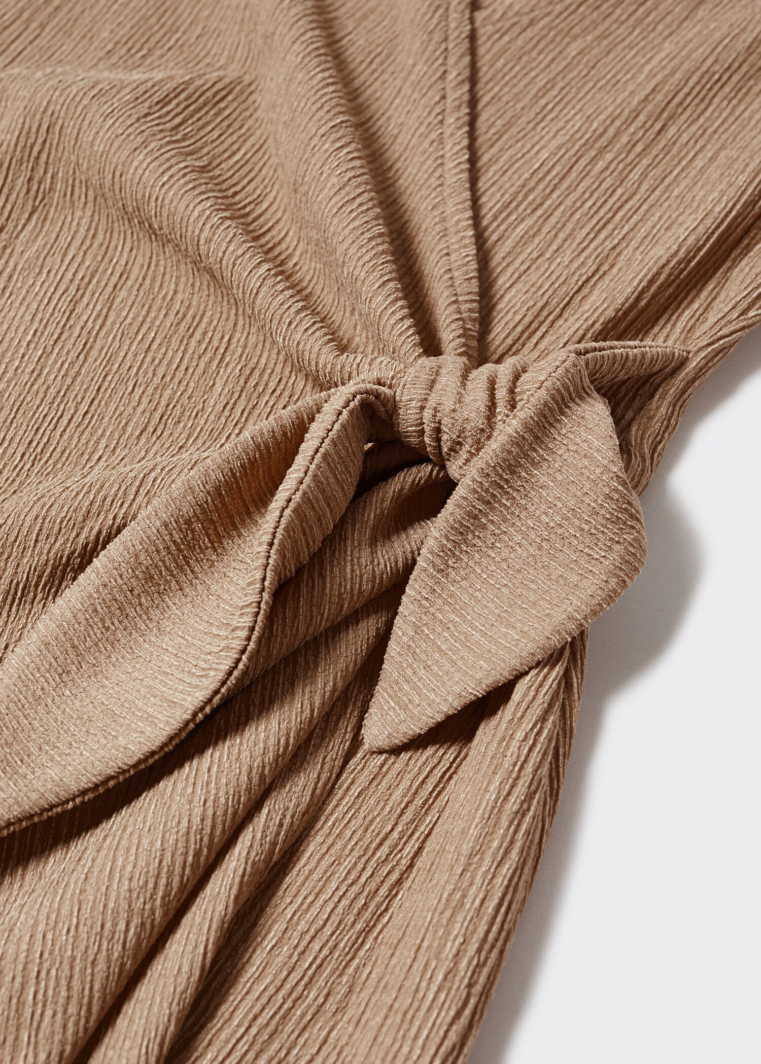 Bow wrap dress - Details of the article 8