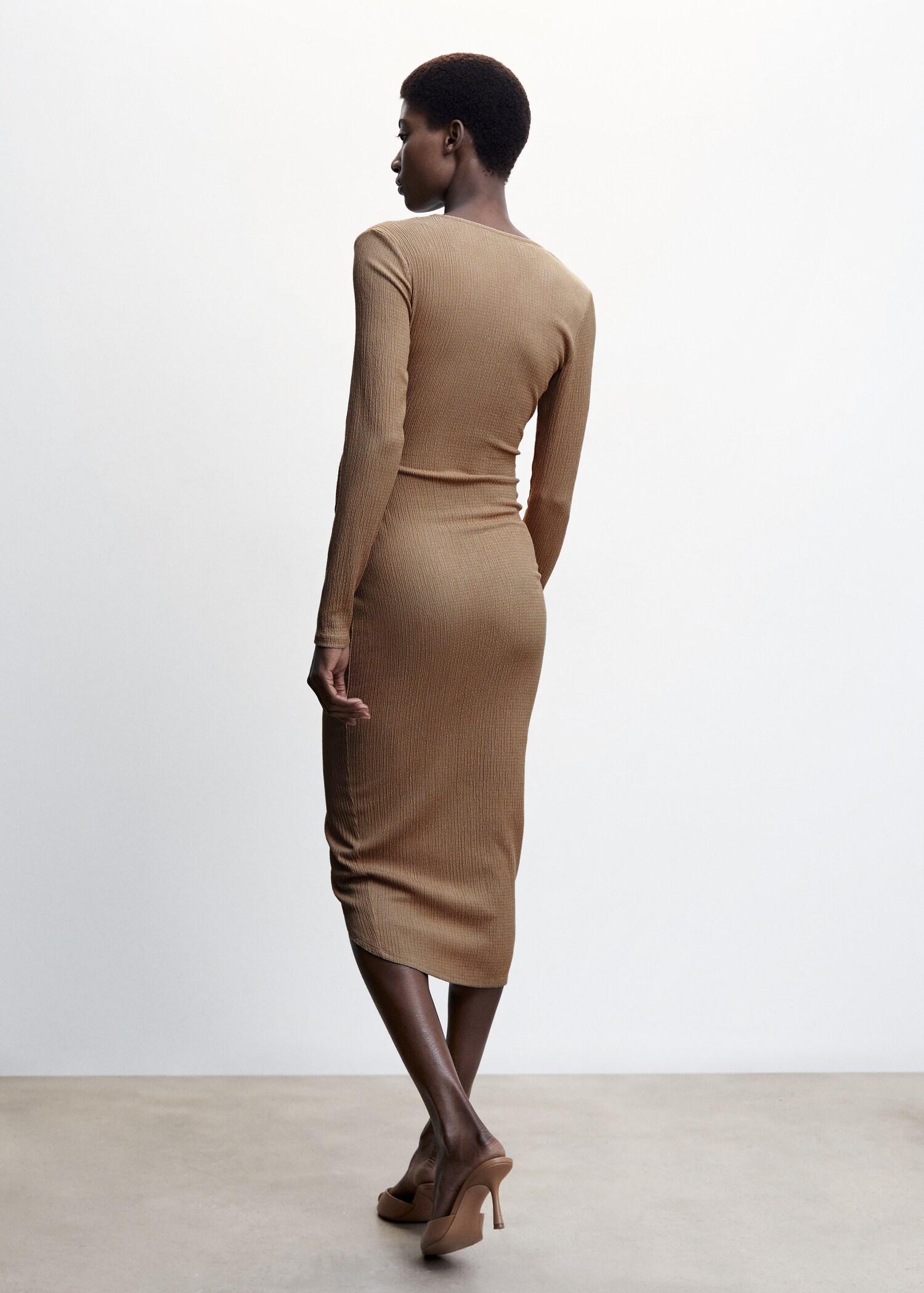 Bow wrap dress - Reverse of the article