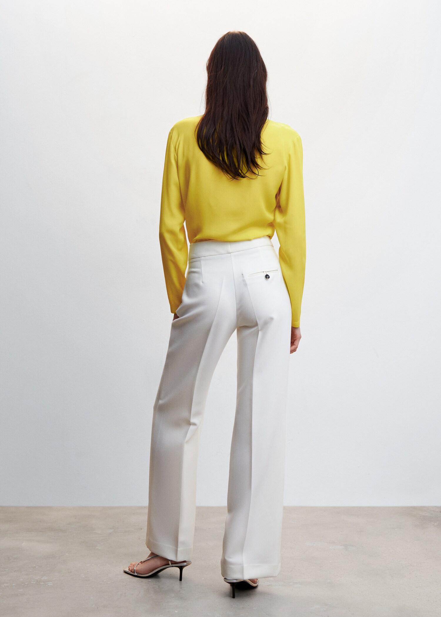 Draped crossover neckline blouse - Reverse of the article