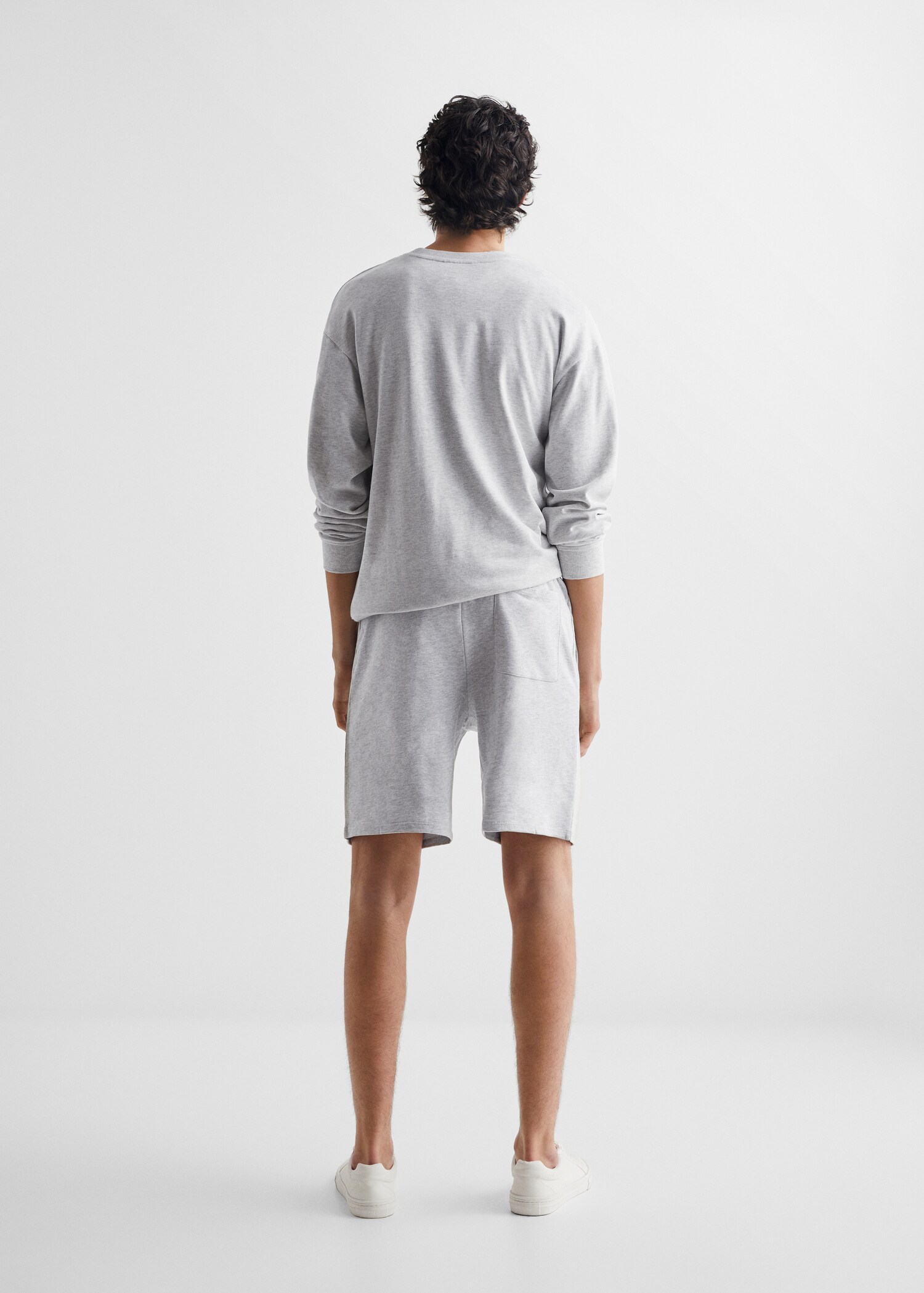 Jogger-Bermudashorts aus Baumwolle - Rückseite des Artikels