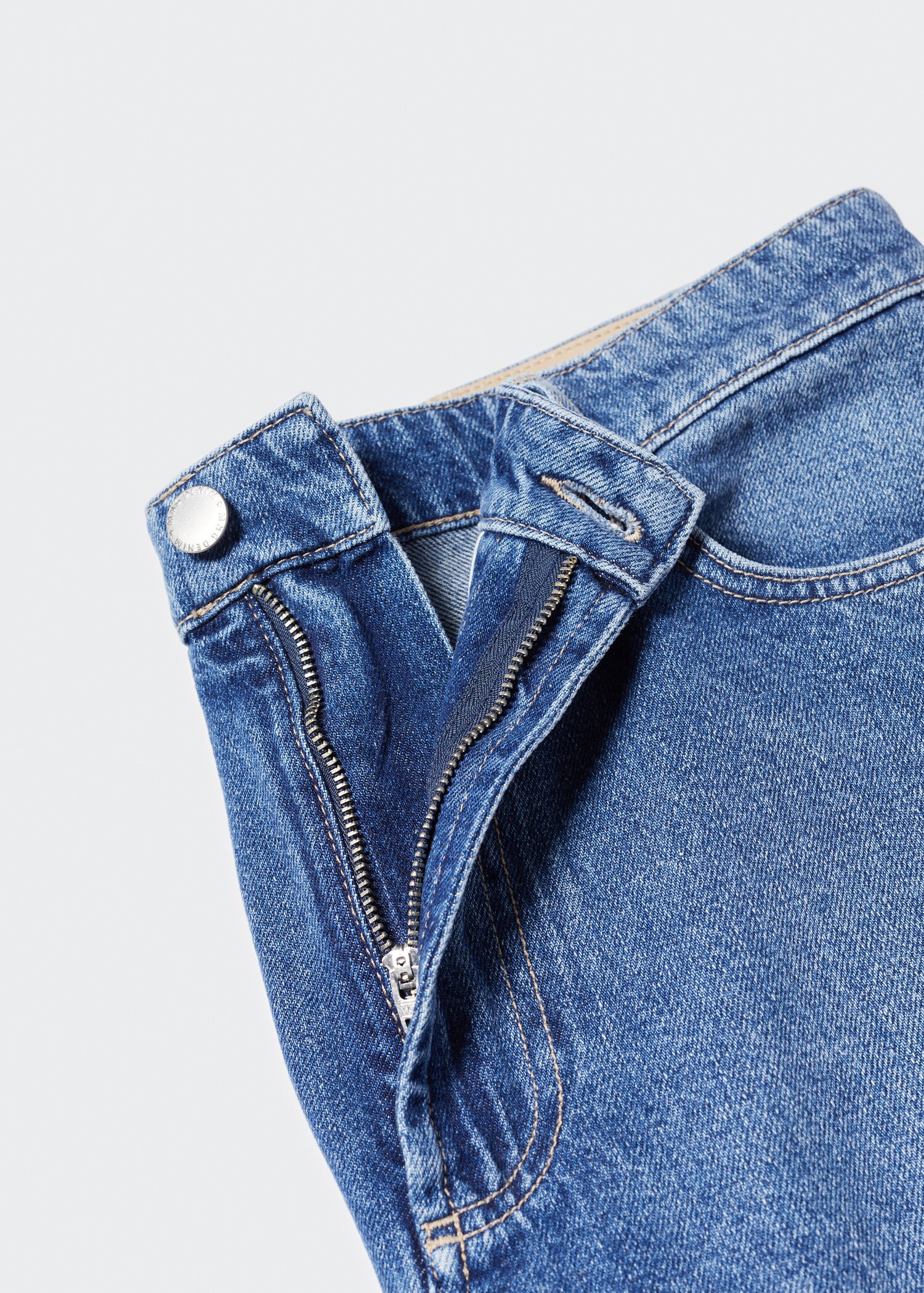 Regular-fit denim bermuda shorts - Details of the article 8