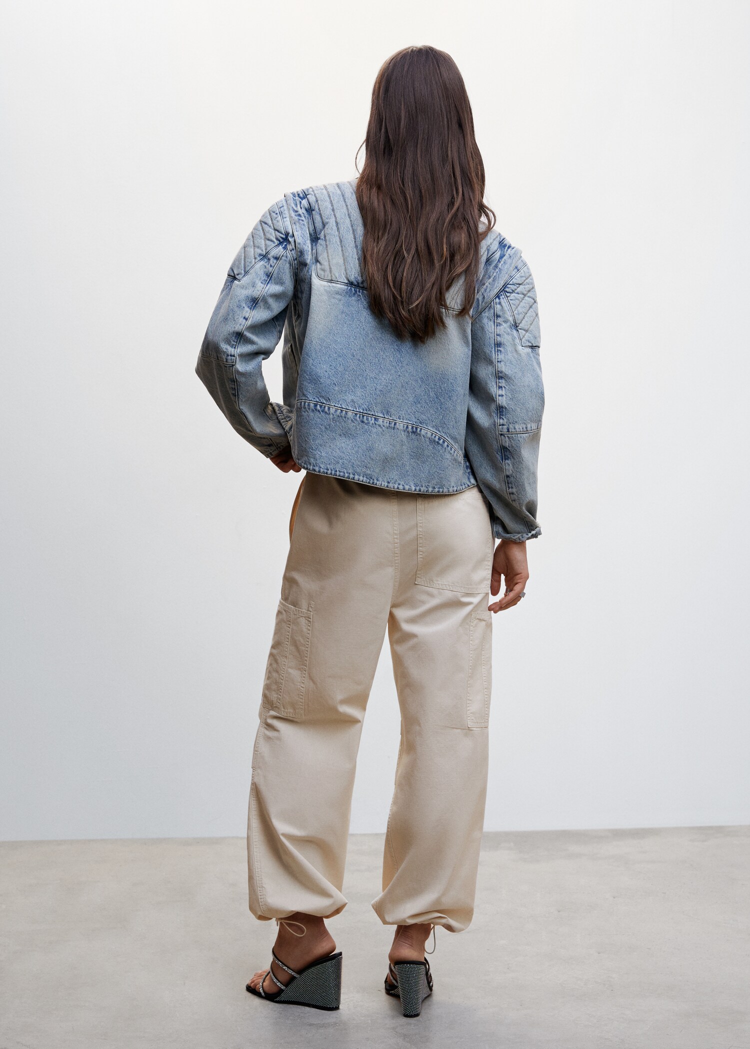Parachute pants - Reverse of the article