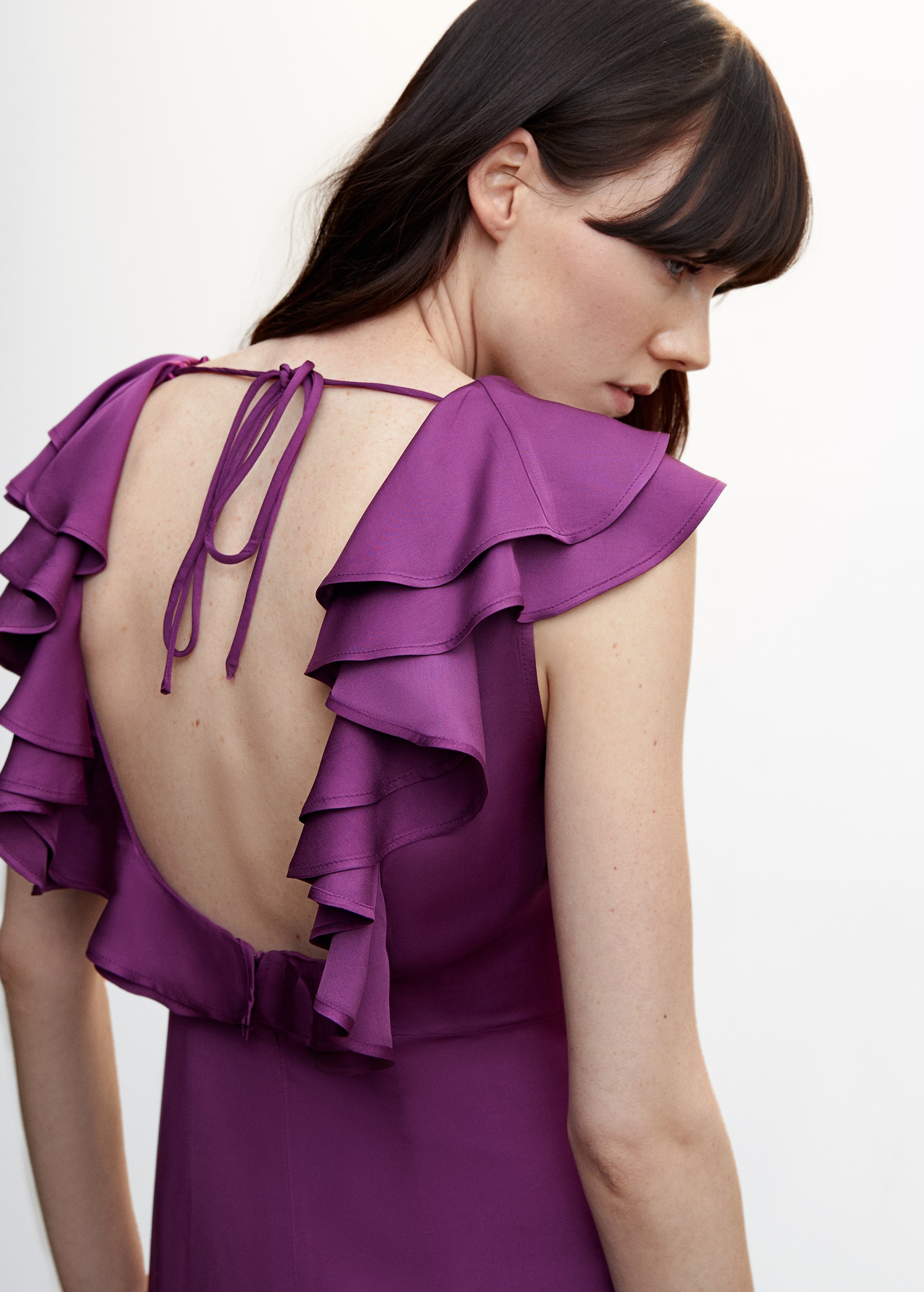 Ruffled jumpsuit with open back - Details of the article 6