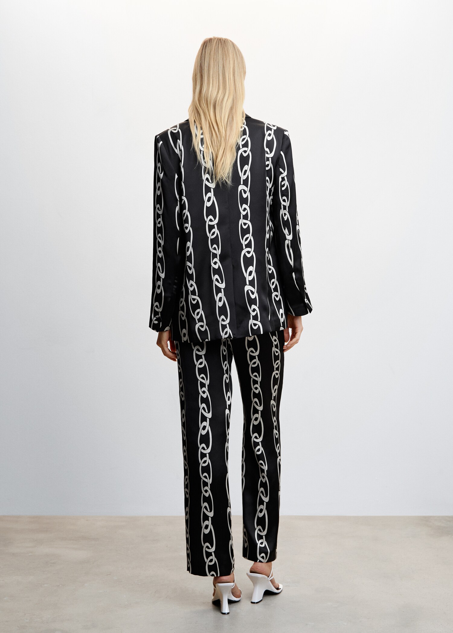 Chain print blazer - Reverse of the article