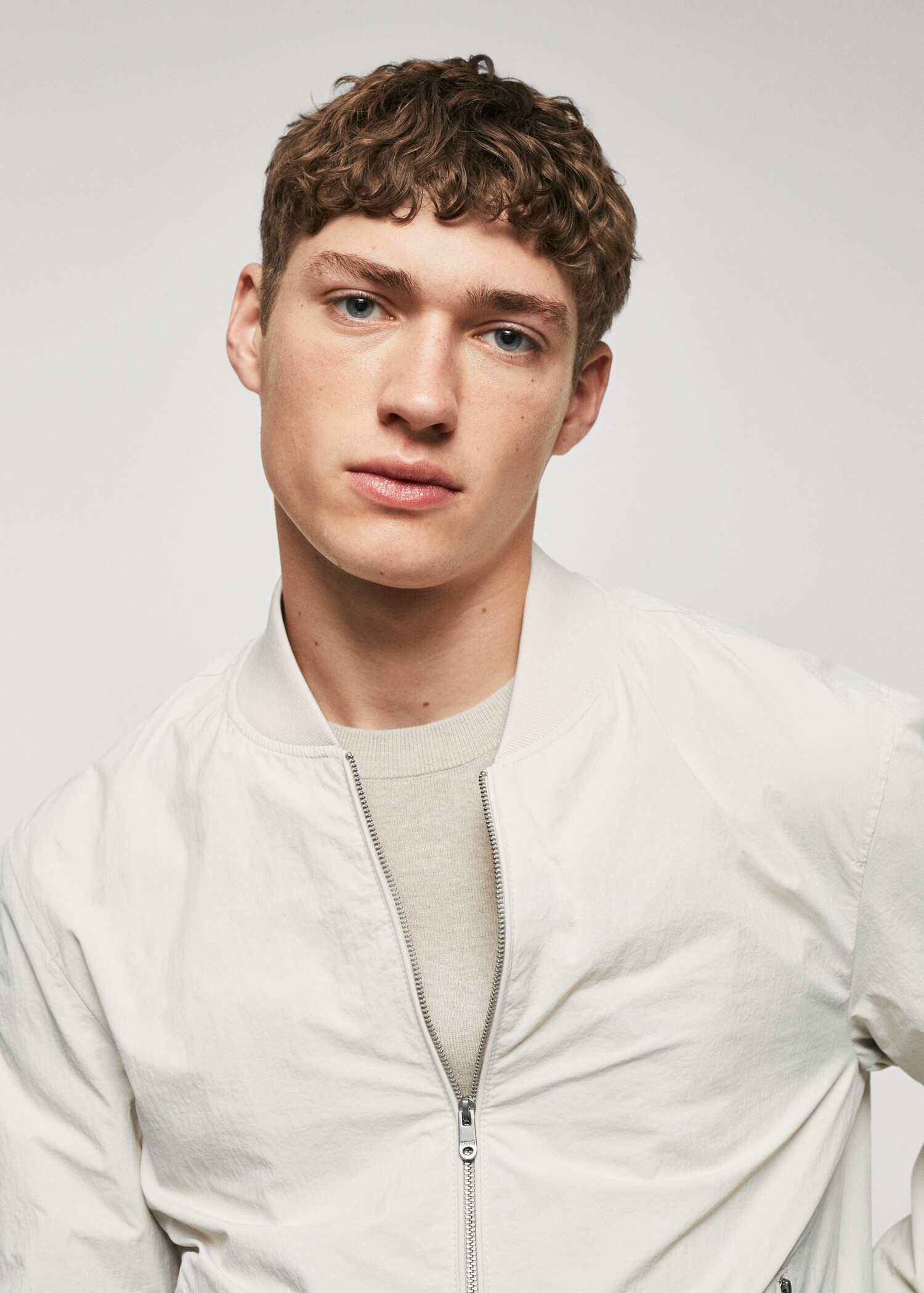 Lightweight fabric bomber jacket - Details of the article 1