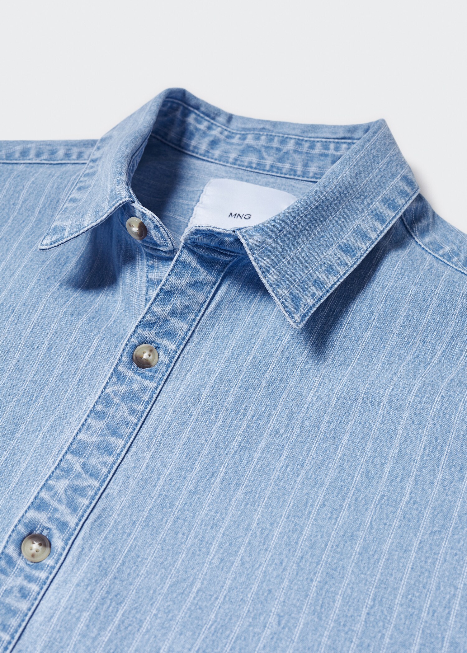 Short sleeve striped shirt - Details of the article 8