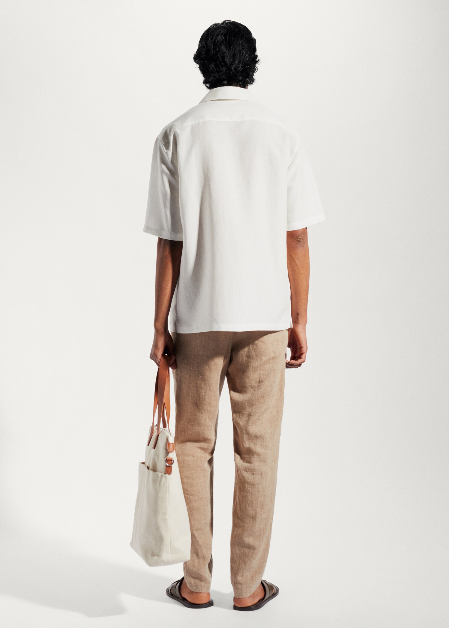 Regular-fit linen bowling shirt - Reverse of the article