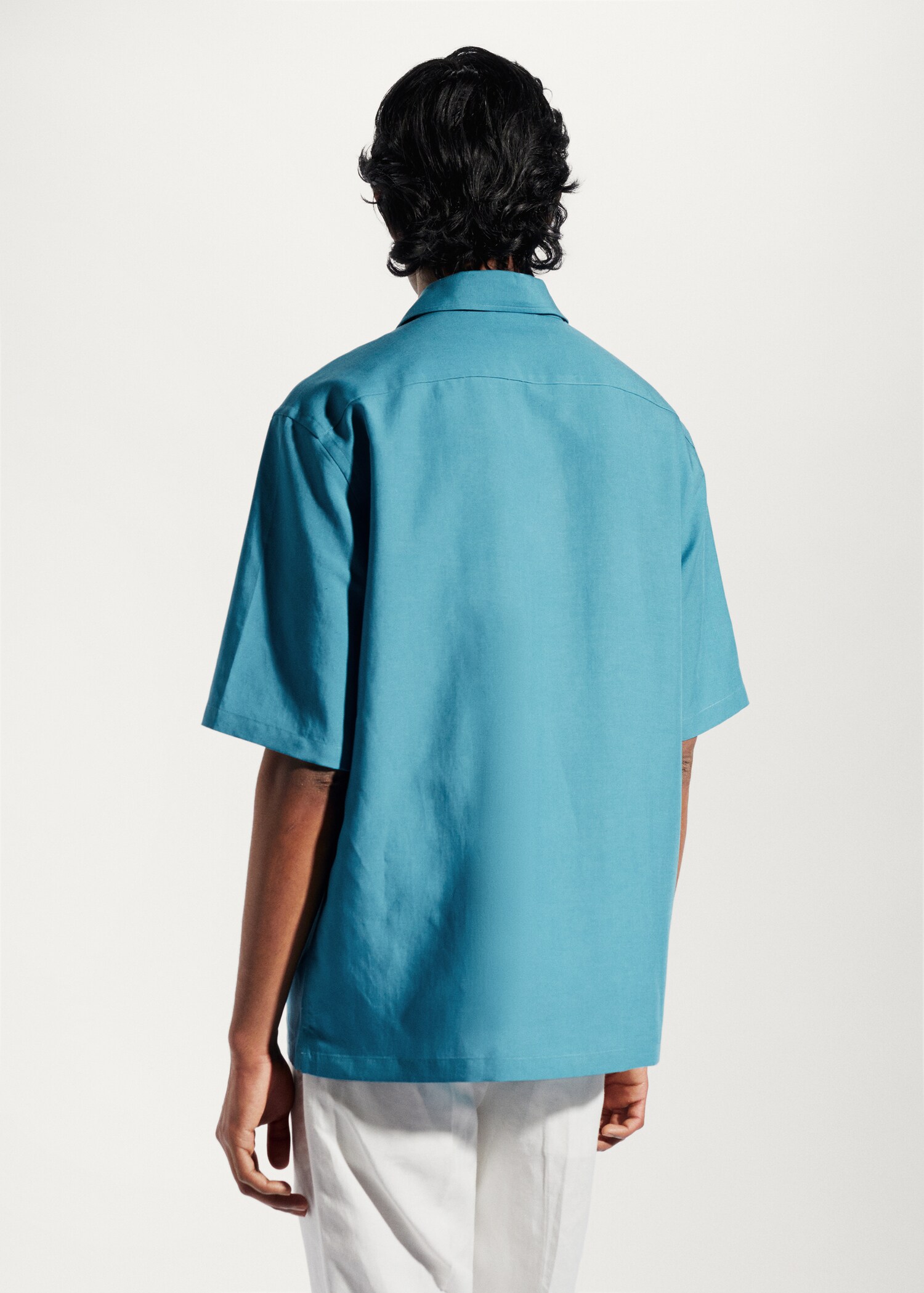 Camisa regular fit lino bowling - Reverso del artículo