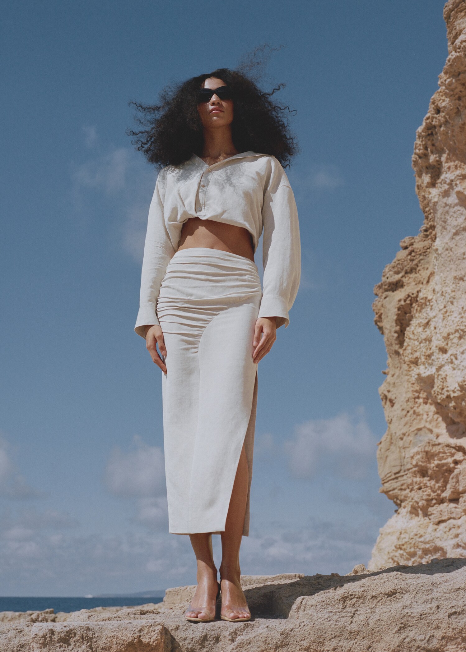 Linen skirt with gathered details - Details of the article 6