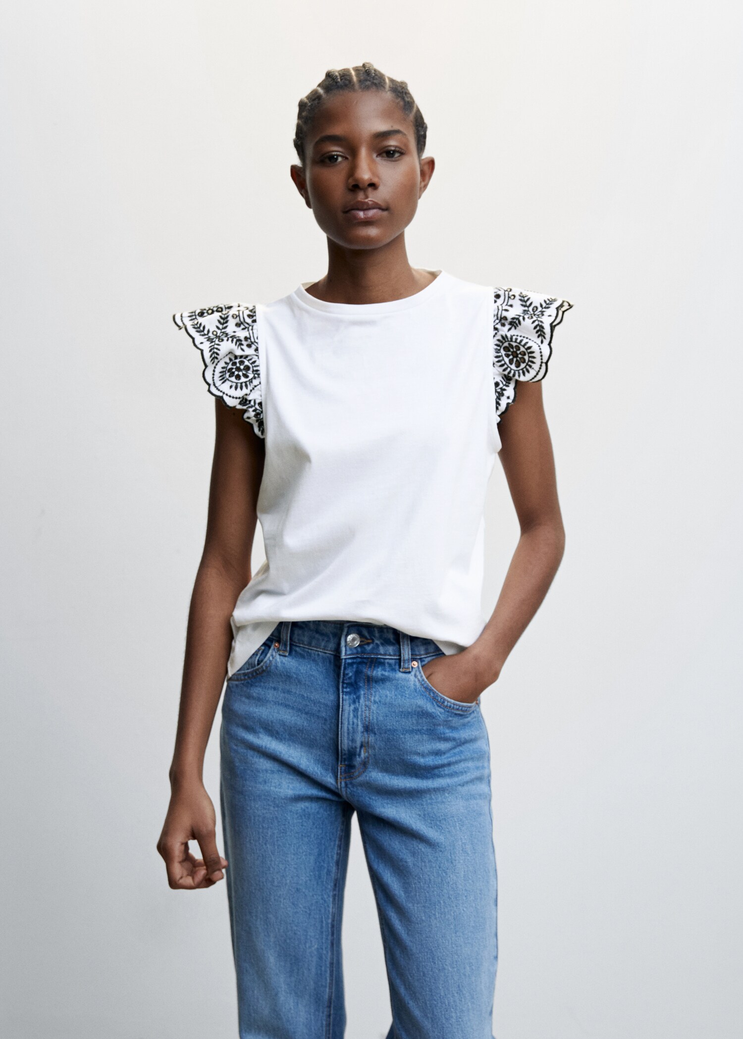Embroidered sleeve T-shirt - Medium plane