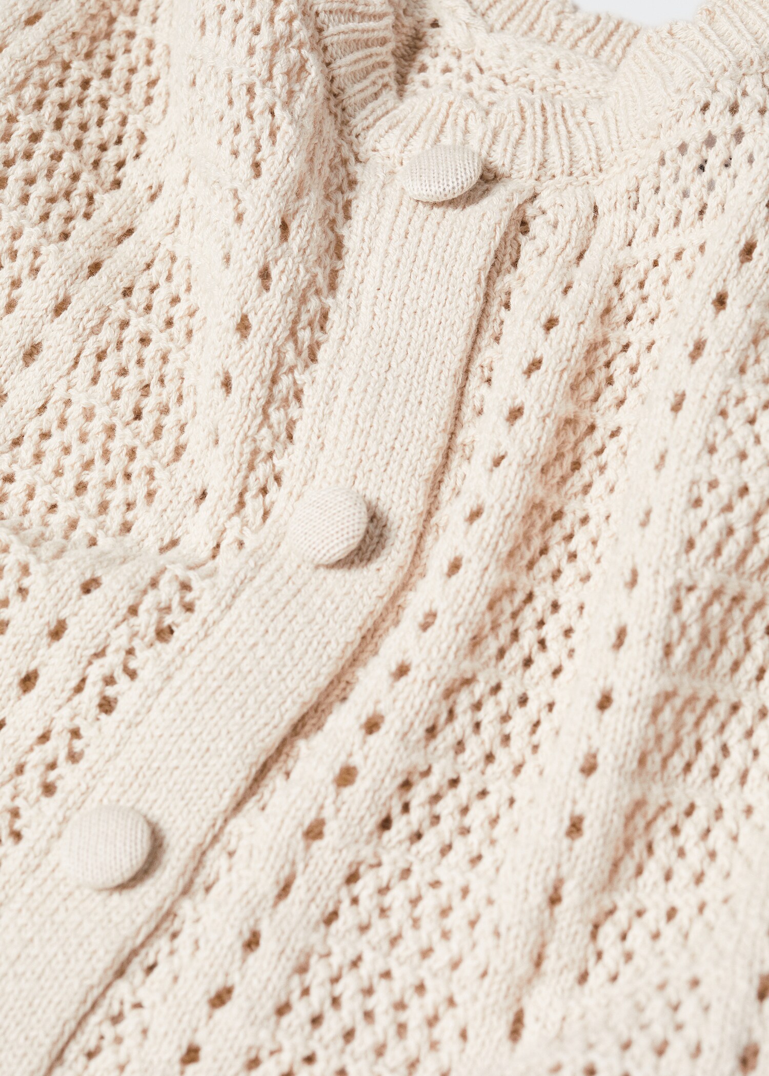 Strickkleid mit Knöpfen - Detail des Artikels 8