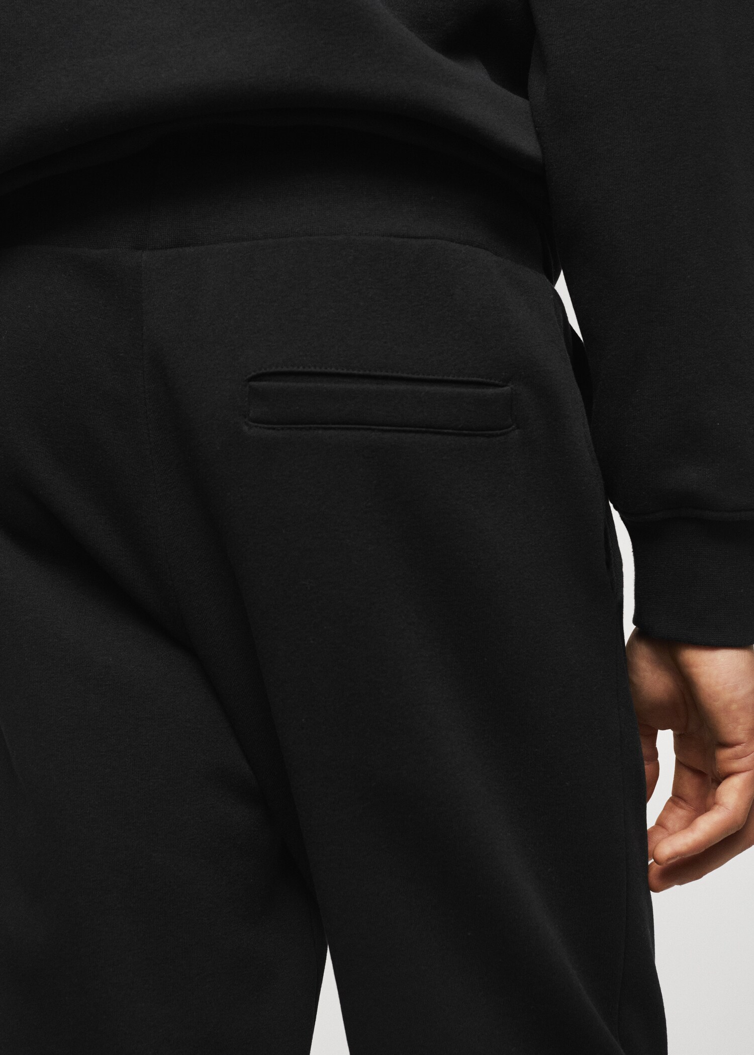Sustainable cotton jogger pants - Details of the article 4