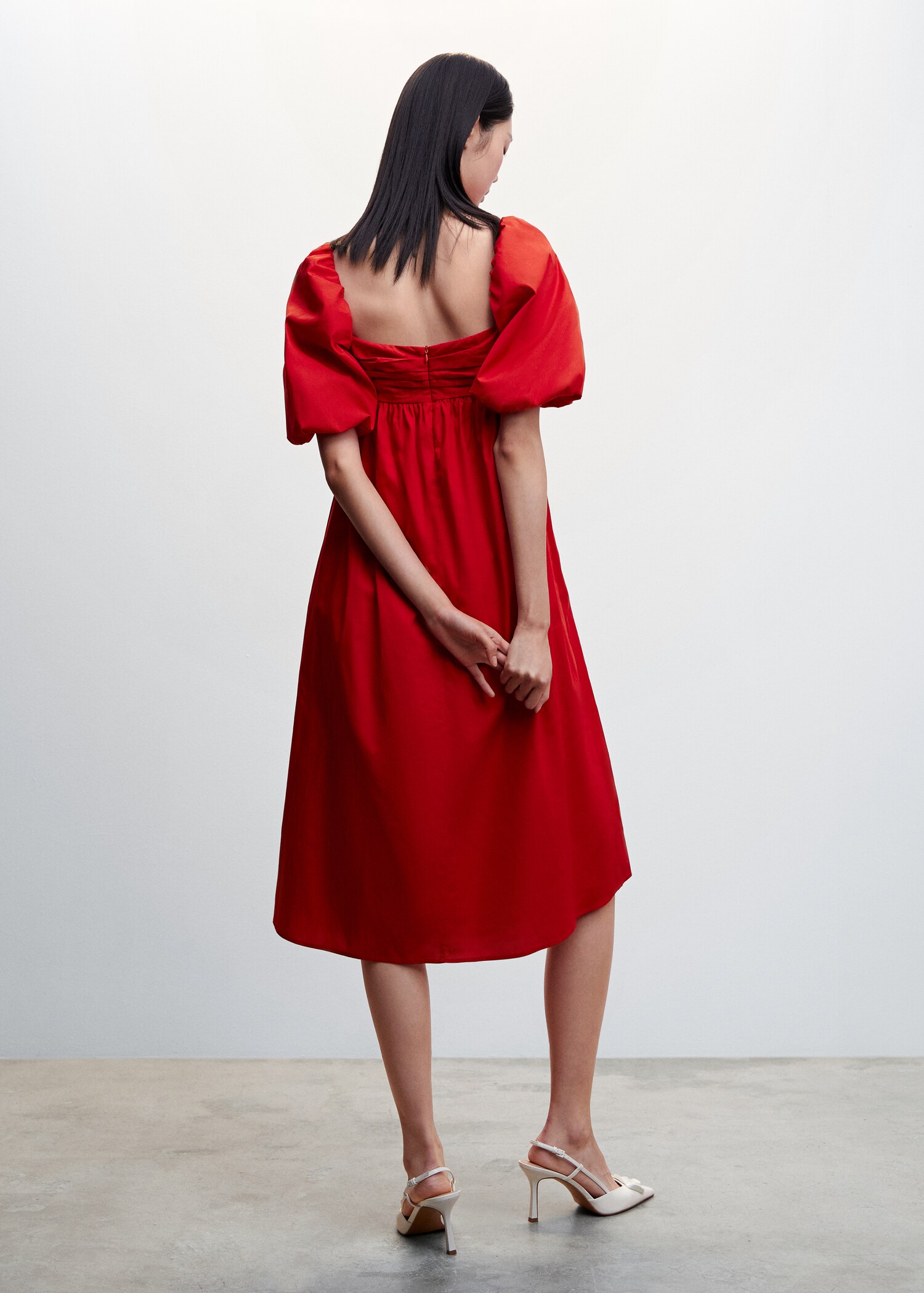 Puffed sleeves cotton dress - Reverse of the article