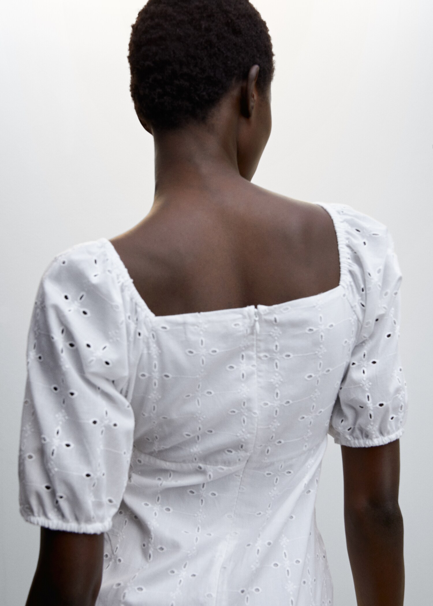 Vestido bordado suizo - Detalle del artículo 1