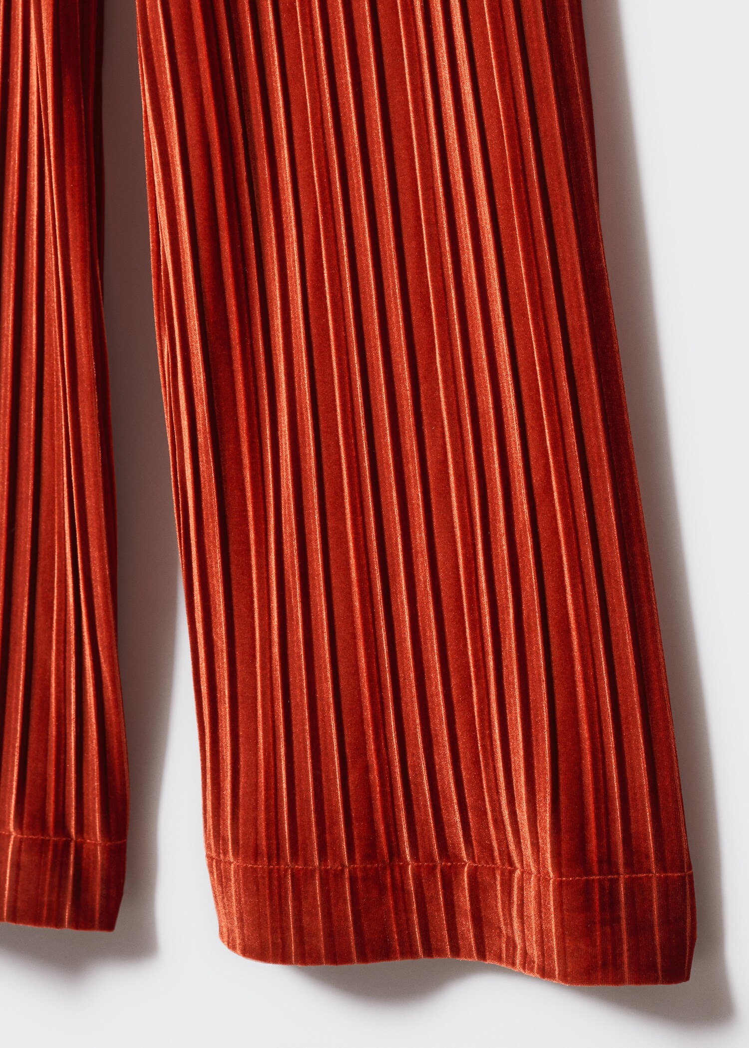 Pleated velvet trousers - Details of the article 8