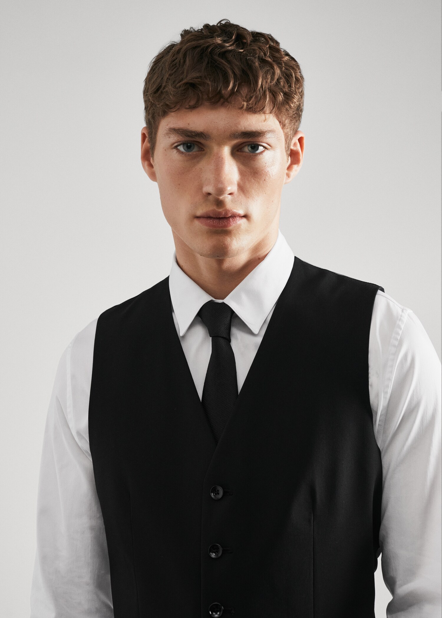 Super slim-fit suit vest - Details of the article 1