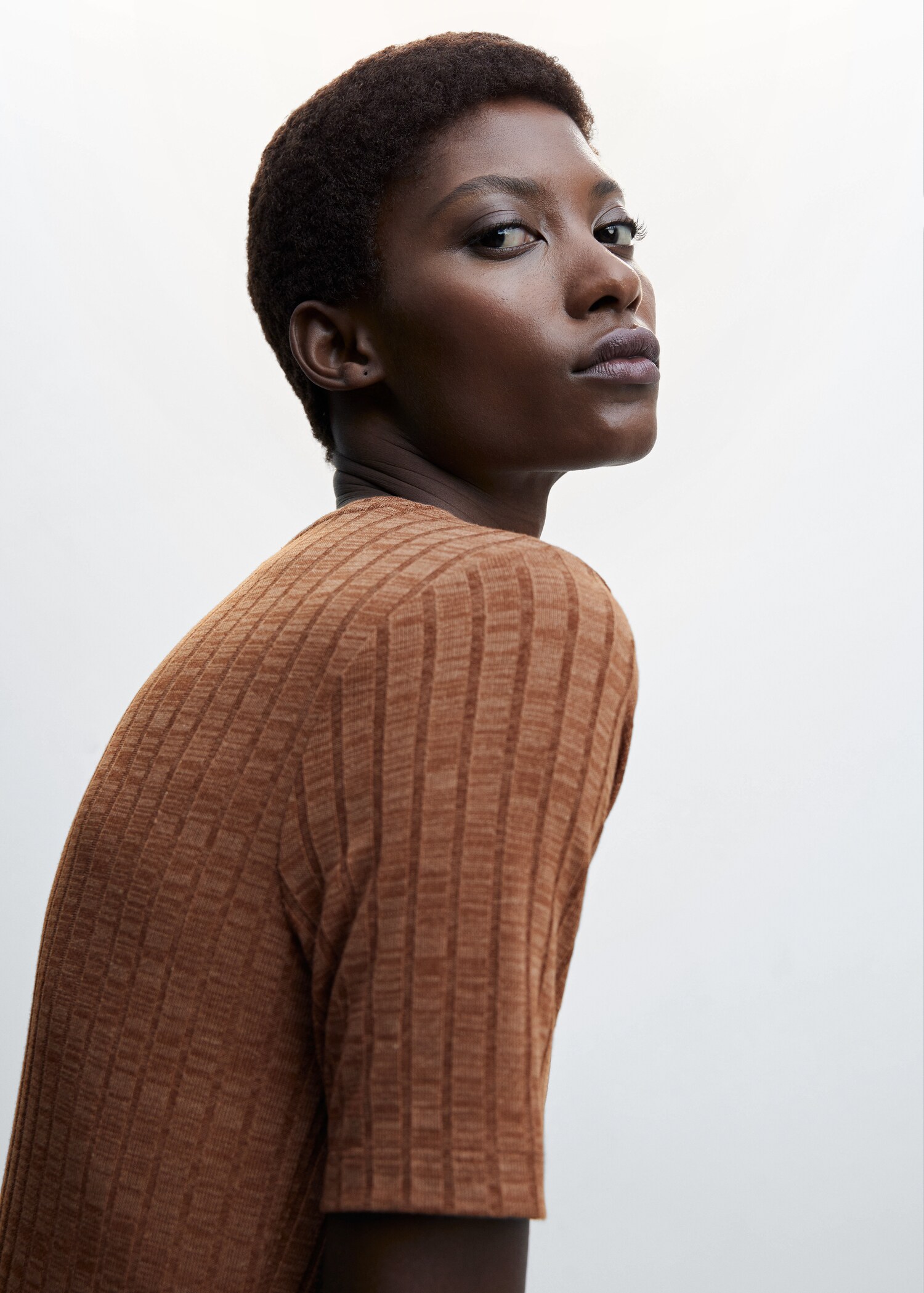 Ribbed knit dress - Details of the article 1