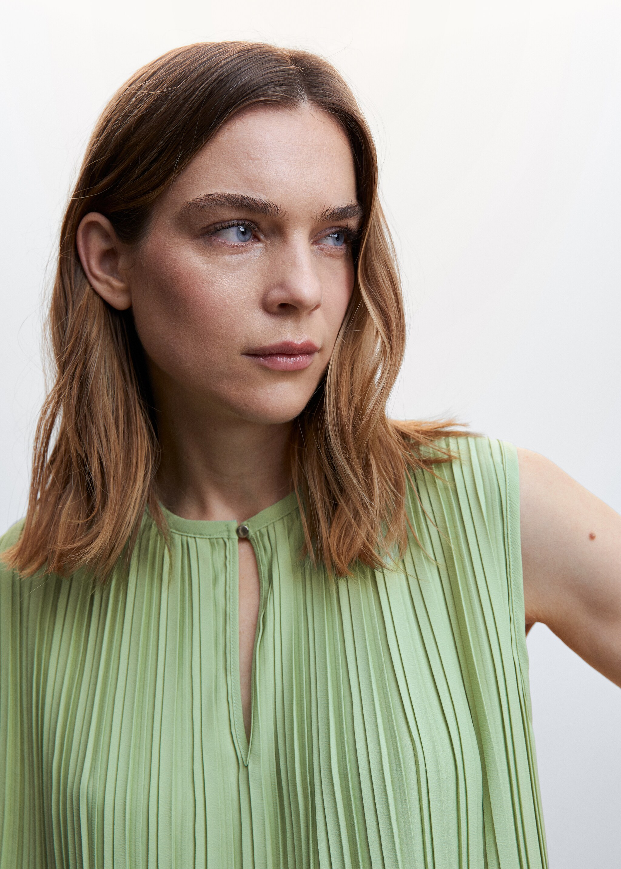 Pleated strap top - Details of the article 1
