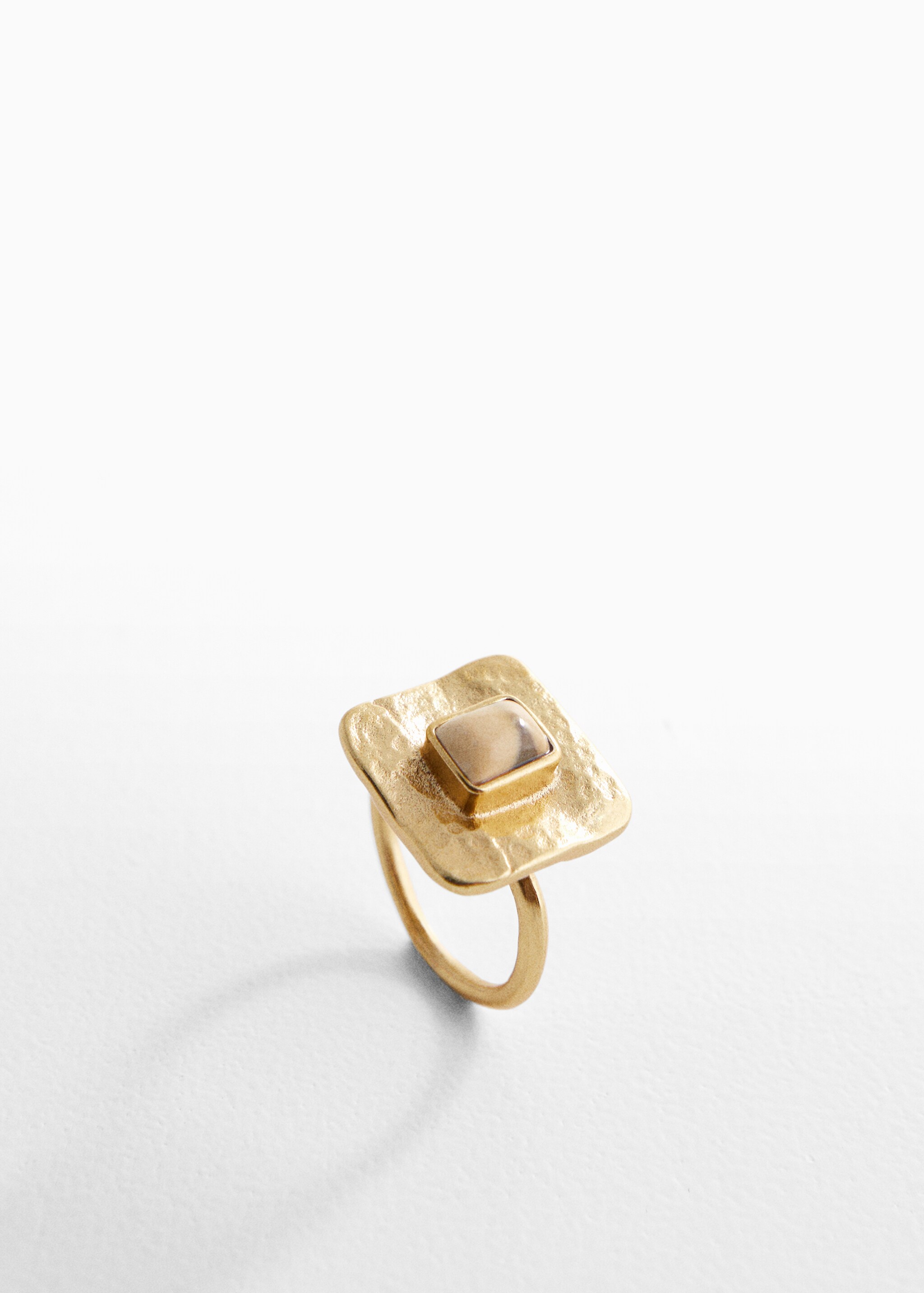 Ring mit viereckigem Design - Mittlere Ansicht