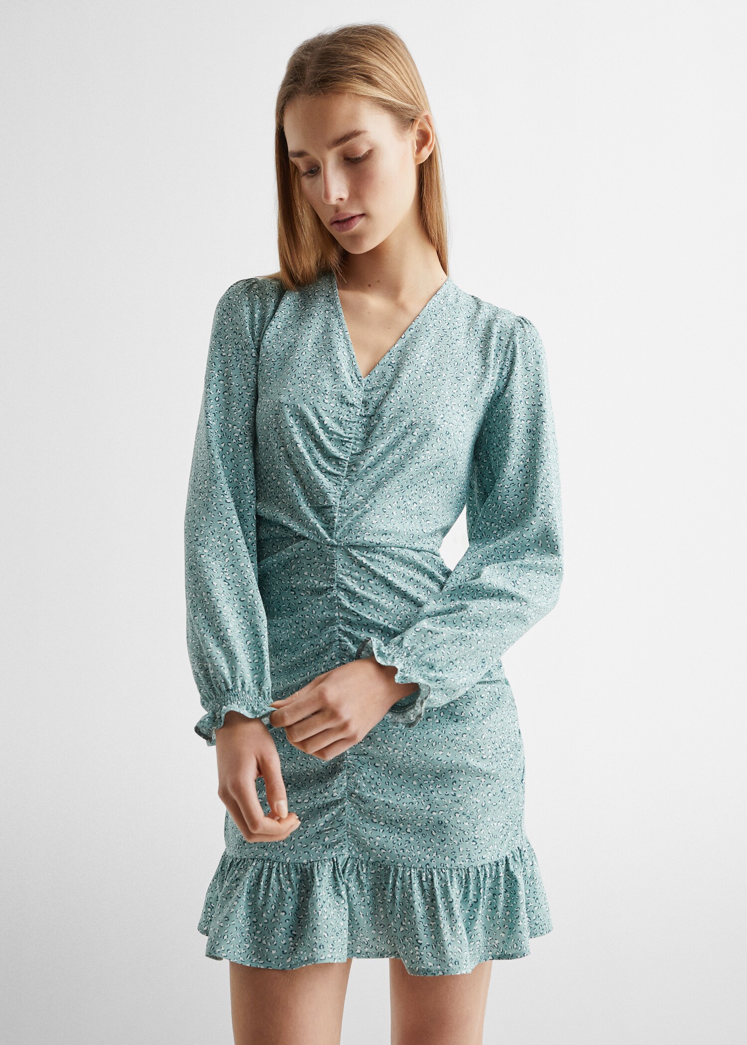 Vestido animal print - Plano medio