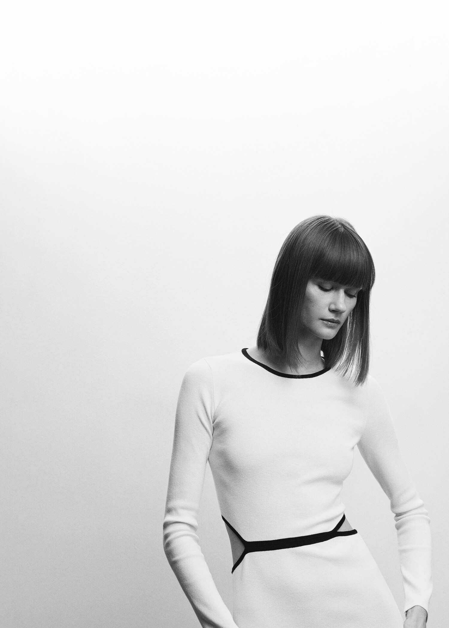 Knitted dress with openings - Details of the article 2