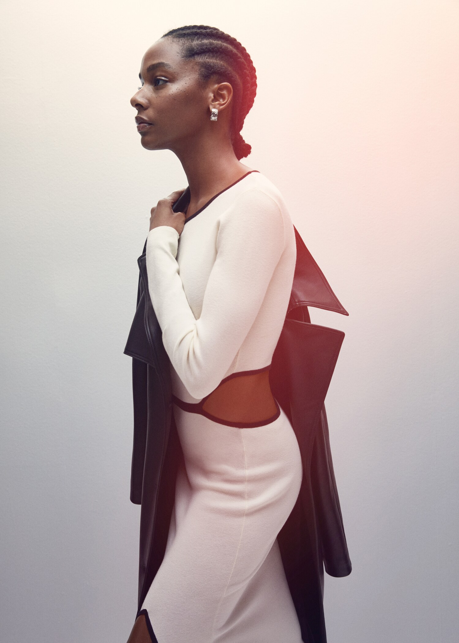 Knitted dress with openings - Details of the article 7