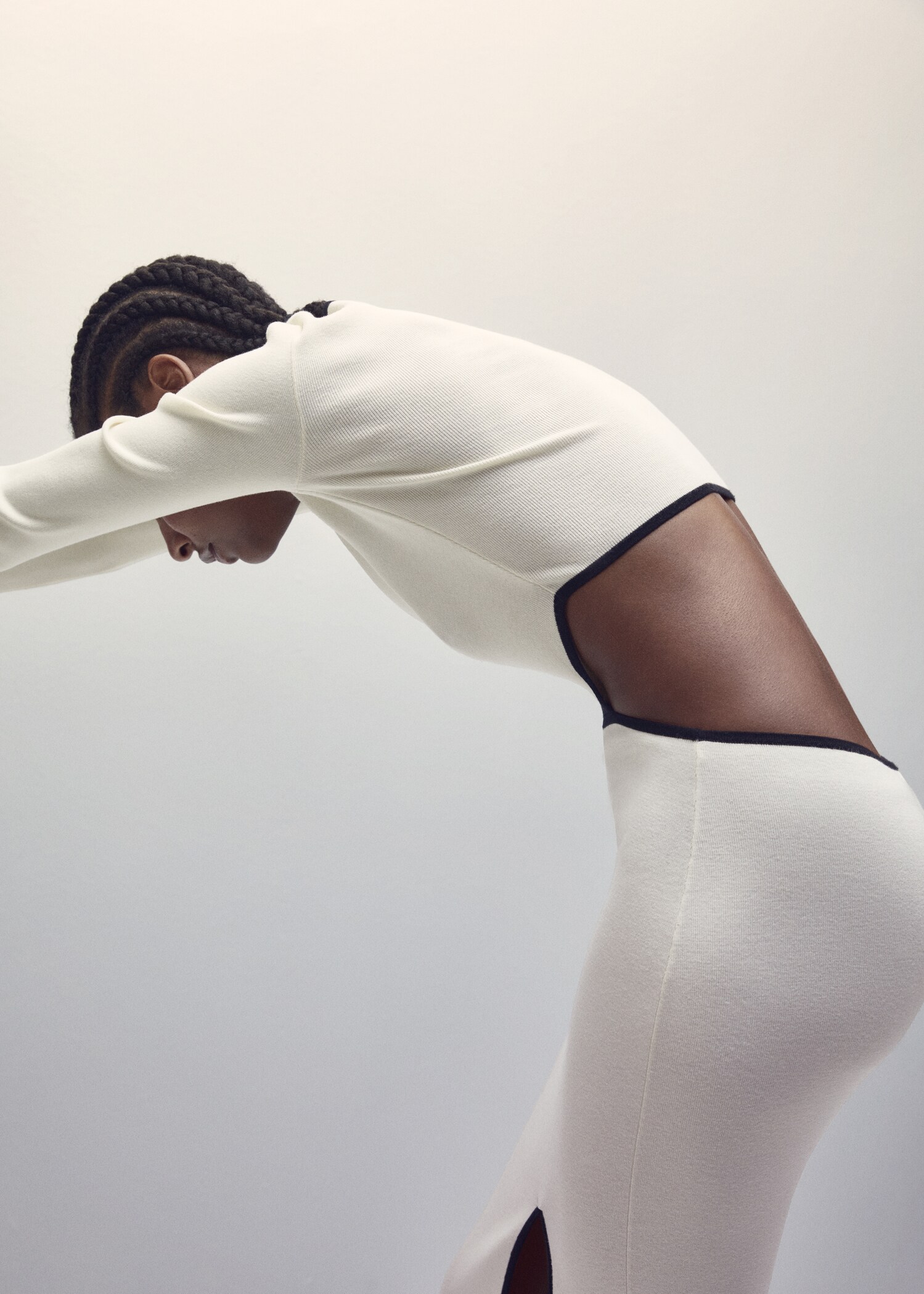Knitted dress with openings - Details of the article 9