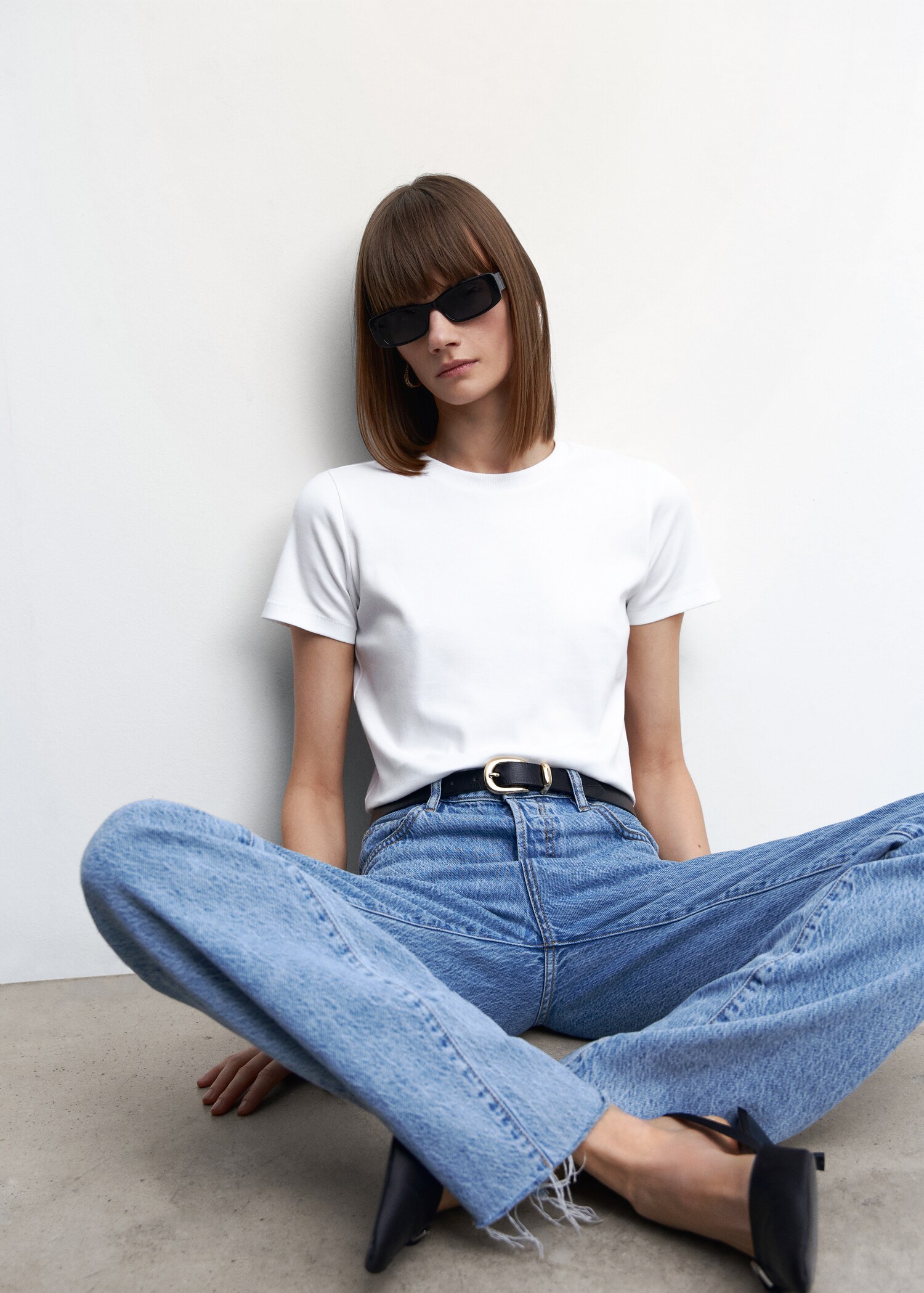 Rounded neck cotton t-shirt - Details of the article 2