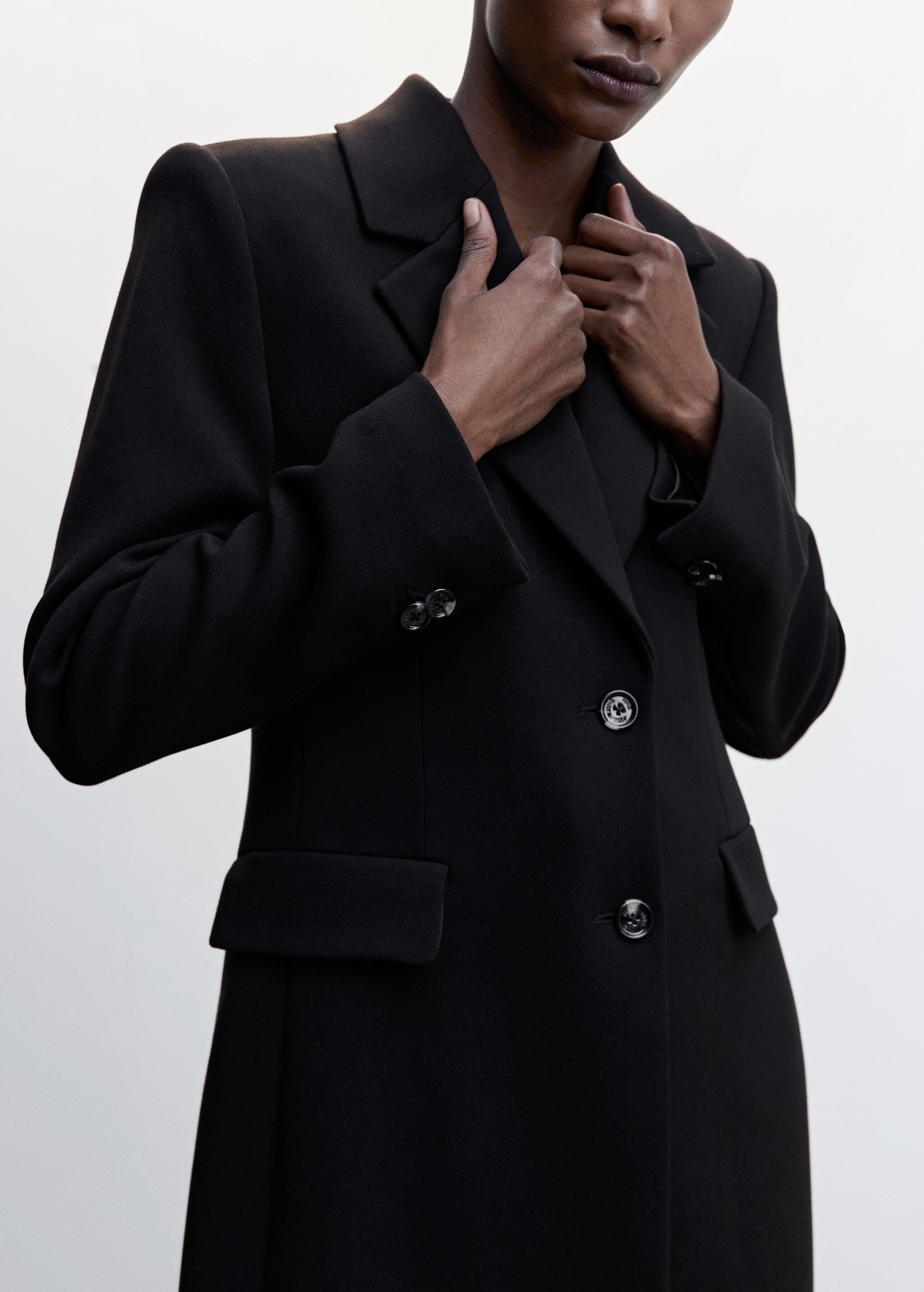 Fitted double-breasted coat - Details of the article 6