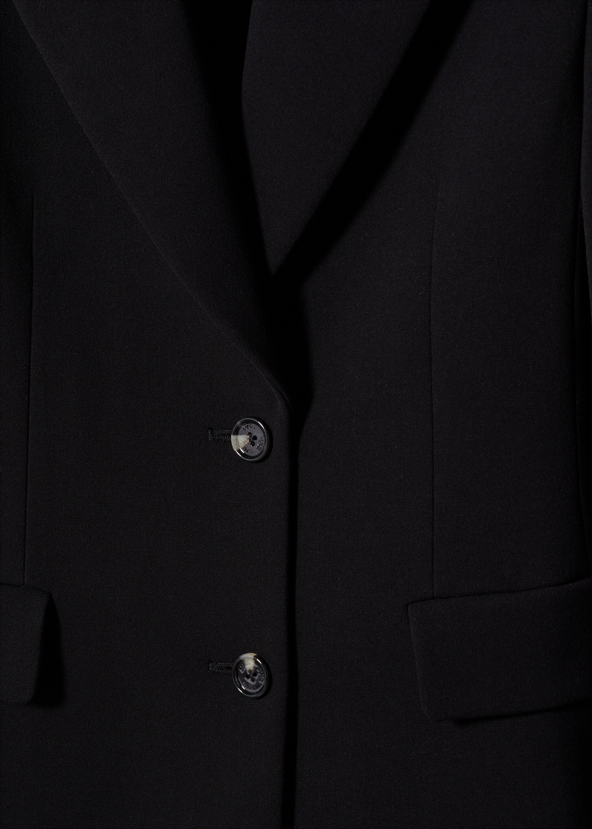 Fitted double-breasted coat - Details of the article 8