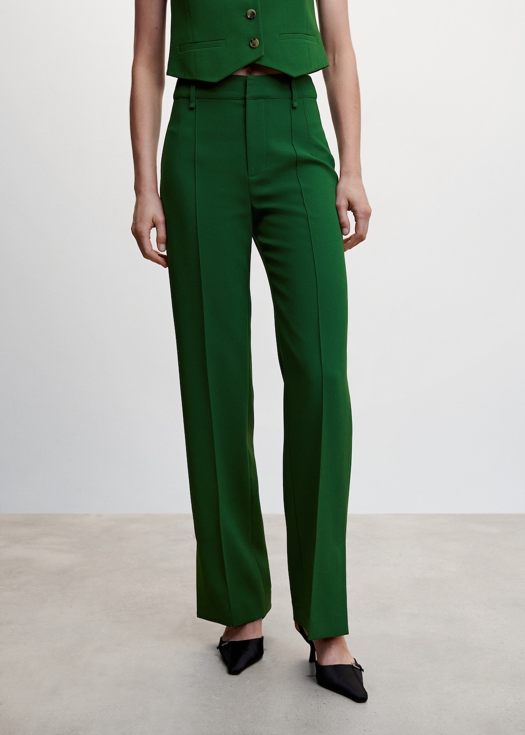 Pantalon vert mango hotsell