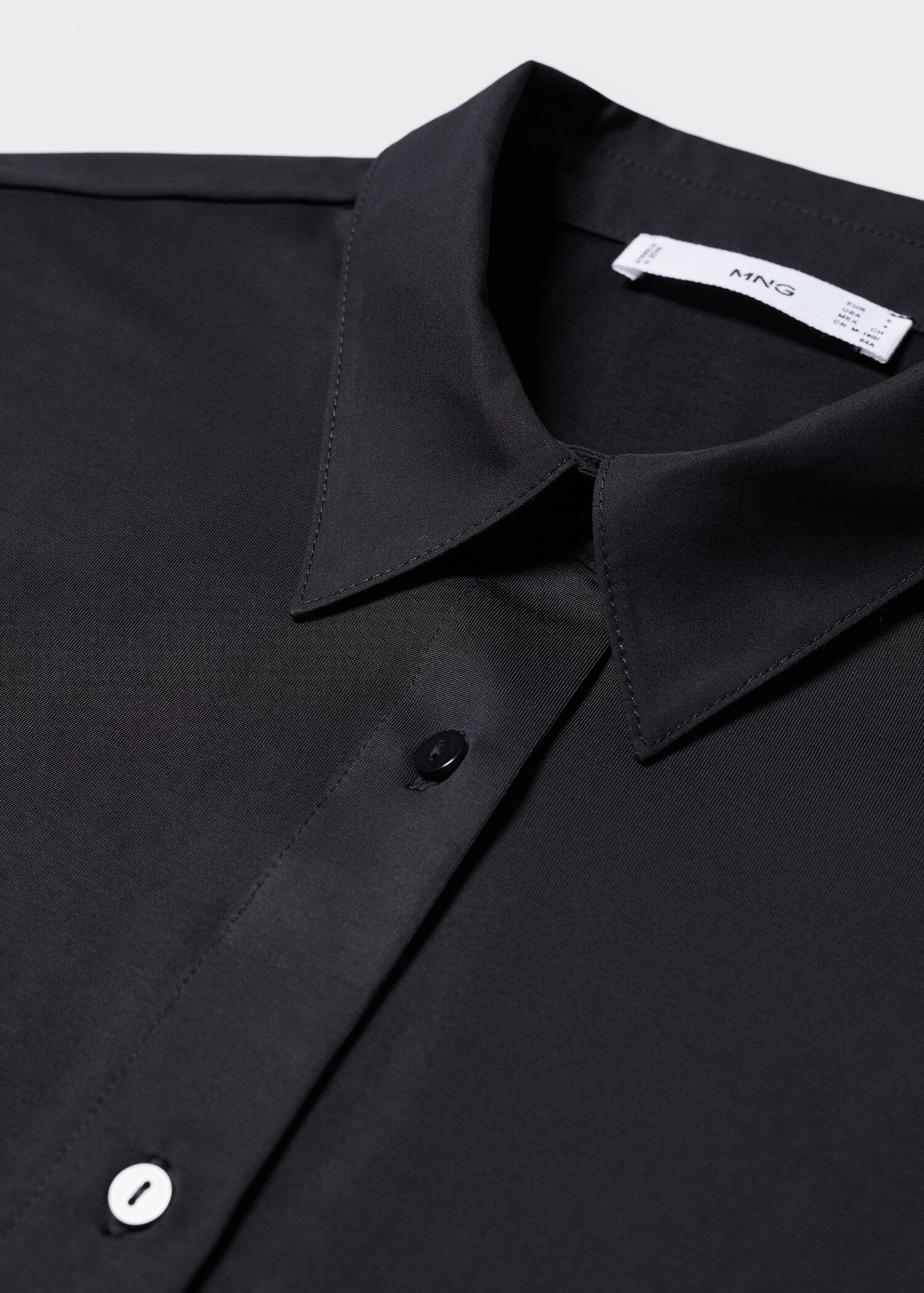 Fließende Bluse mit Knöpfen - Detail des Artikels 8